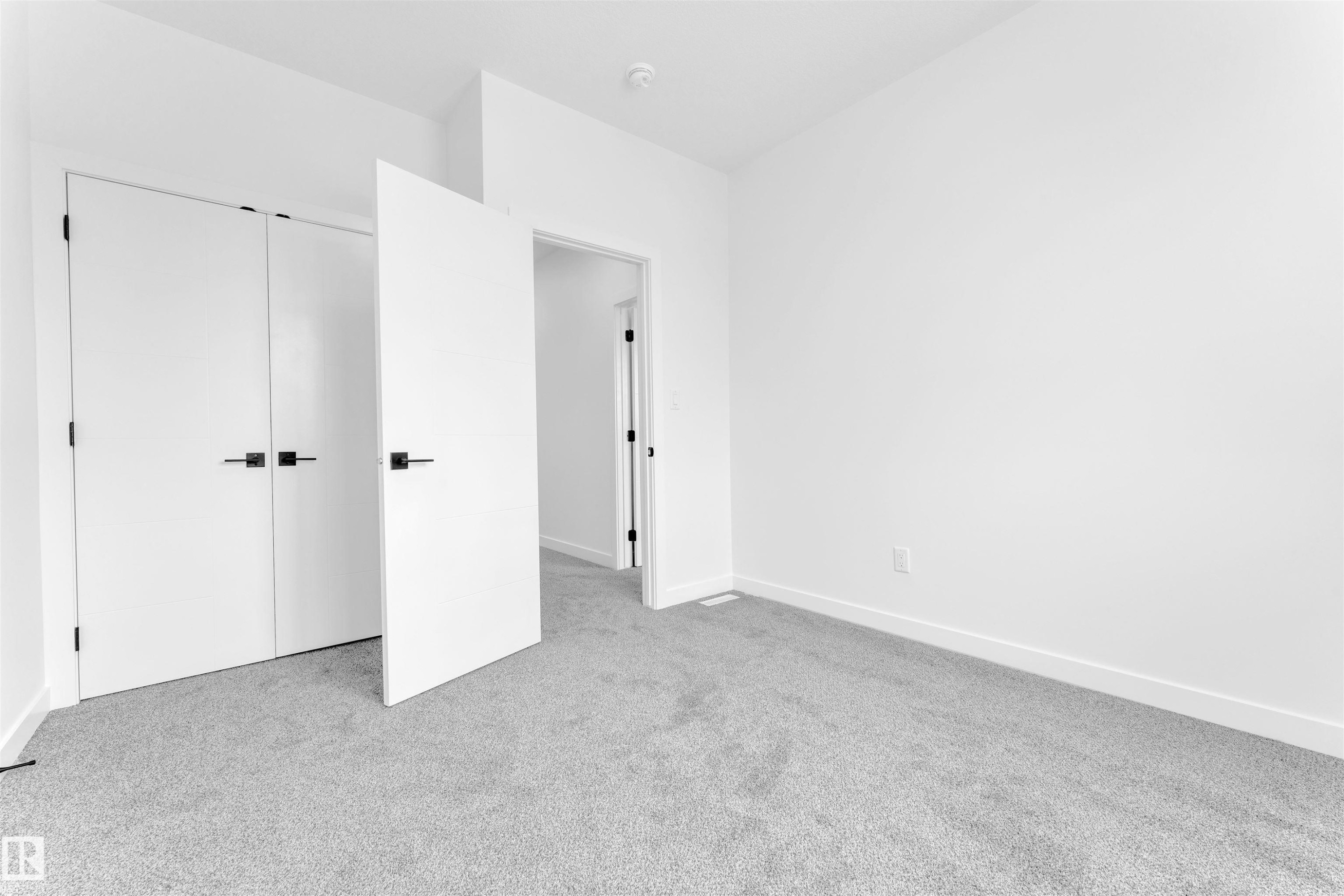 404 Pine Point(E), Leduc, AB - Indoor Photo Showing Other Room