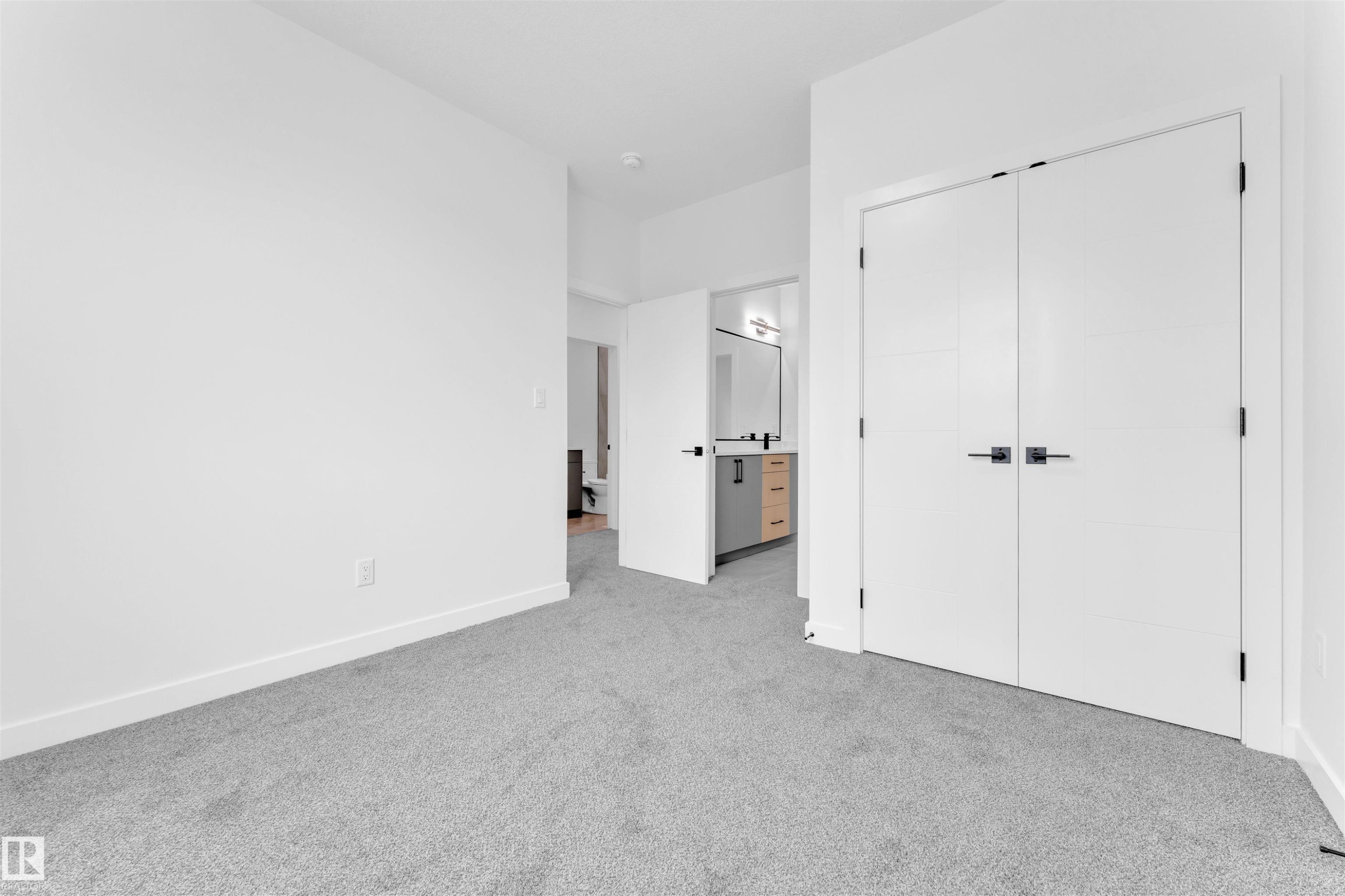 404 Pine Point(E), Leduc, AB - Indoor Photo Showing Other Room