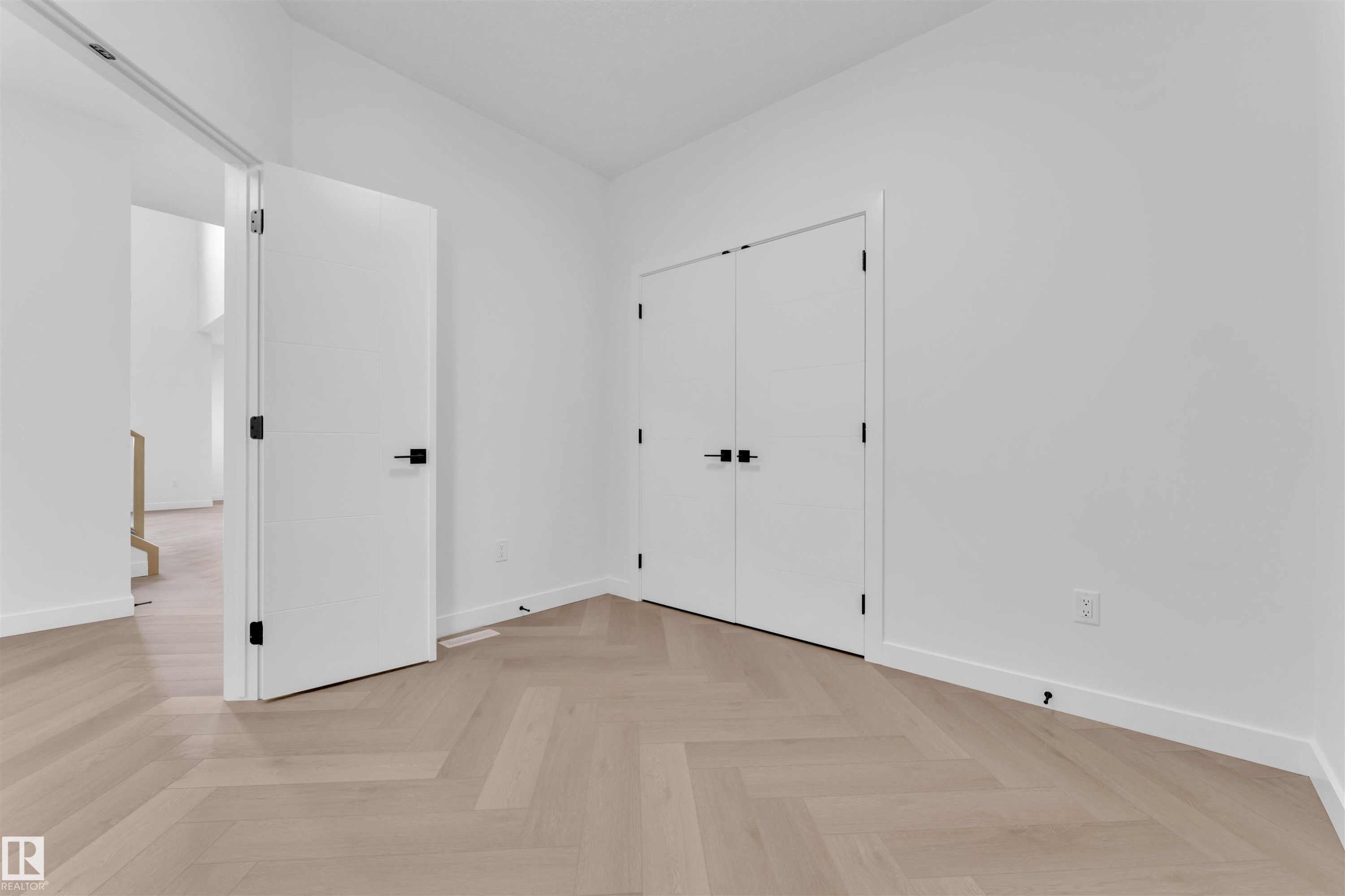 404 Pine Point(E), Leduc, AB - Indoor Photo Showing Other Room