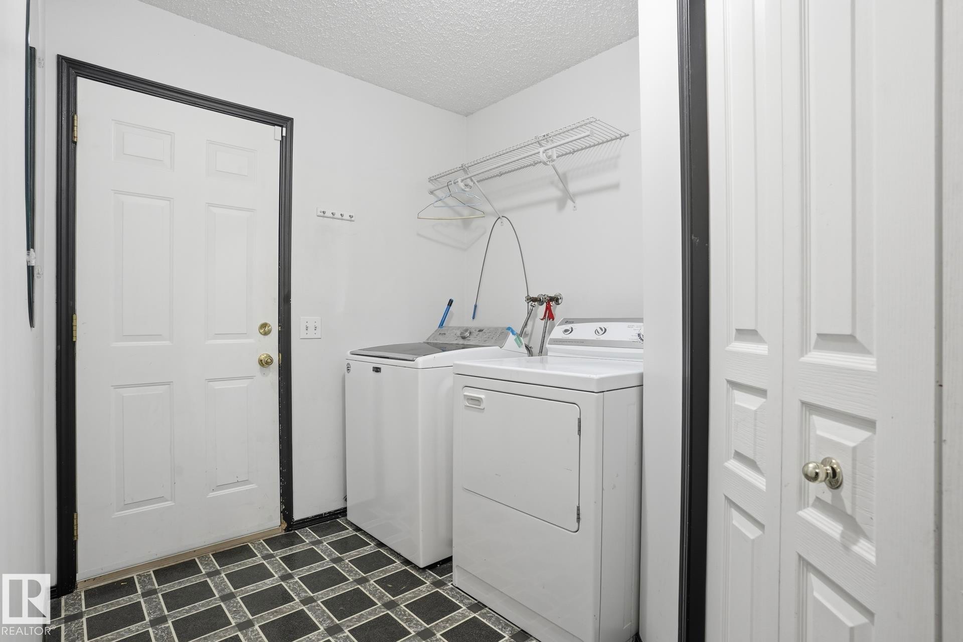 5304 190 Street, Edmonton, AB - Indoor Photo Showing Laundry Room