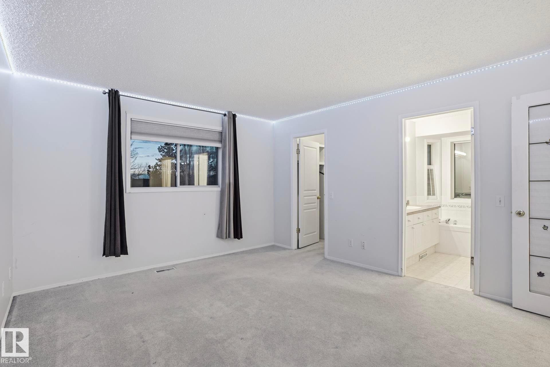 5304 190 Street, Edmonton, AB - Indoor Photo Showing Other Room