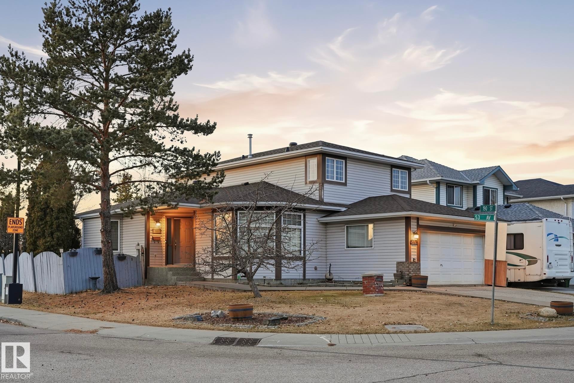 5304 190 Street, Edmonton, AB - Outdoor