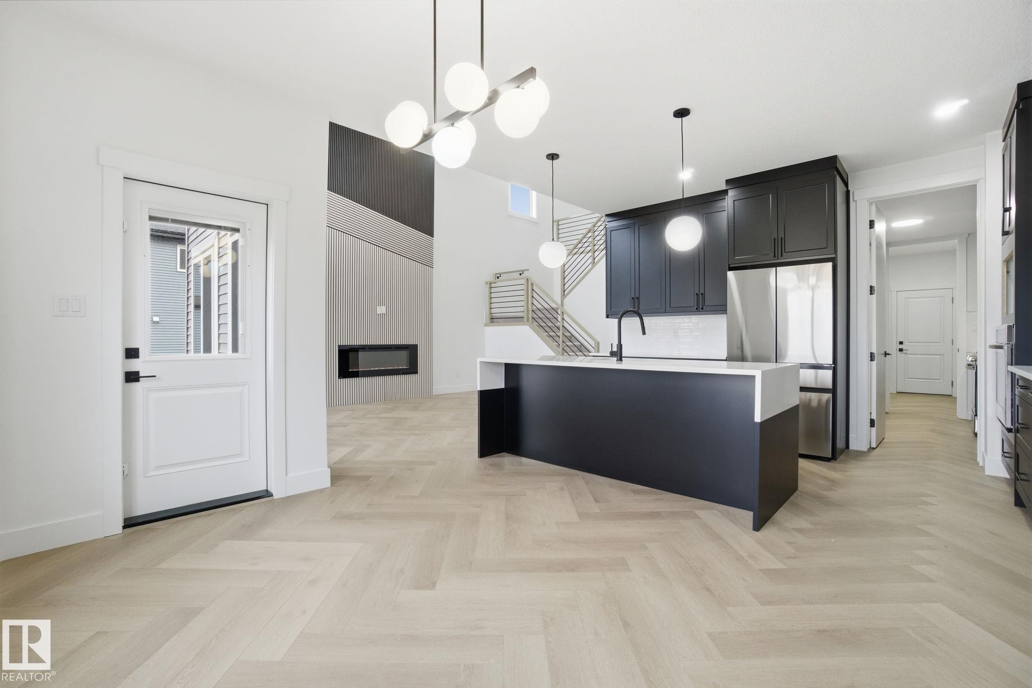 3294 Chernowski Way, Edmonton, AB - Indoor Photo Showing Kitchen With Upgraded Kitchen