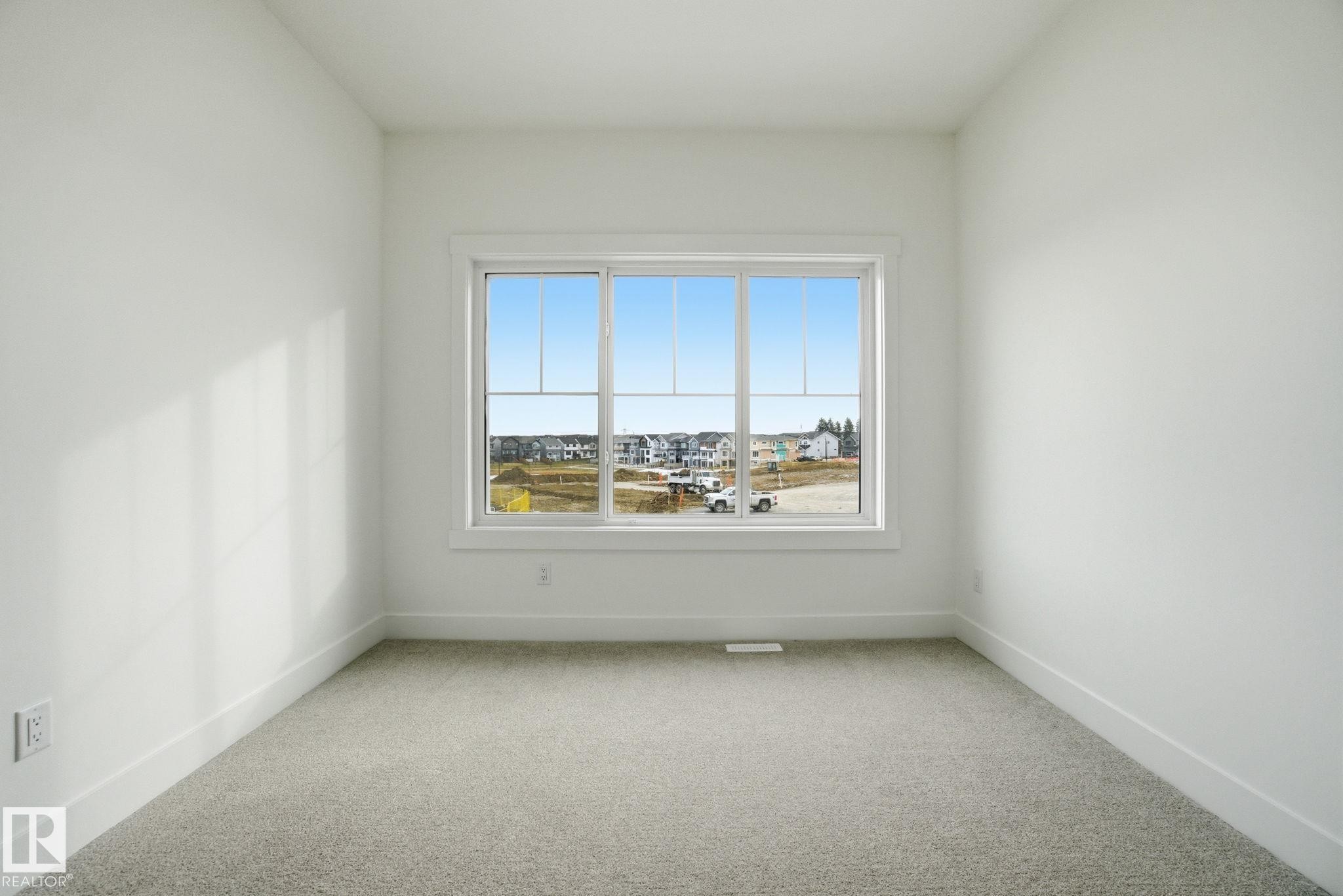 3294 Chernowski Way, Edmonton, AB - Indoor Photo Showing Other Room