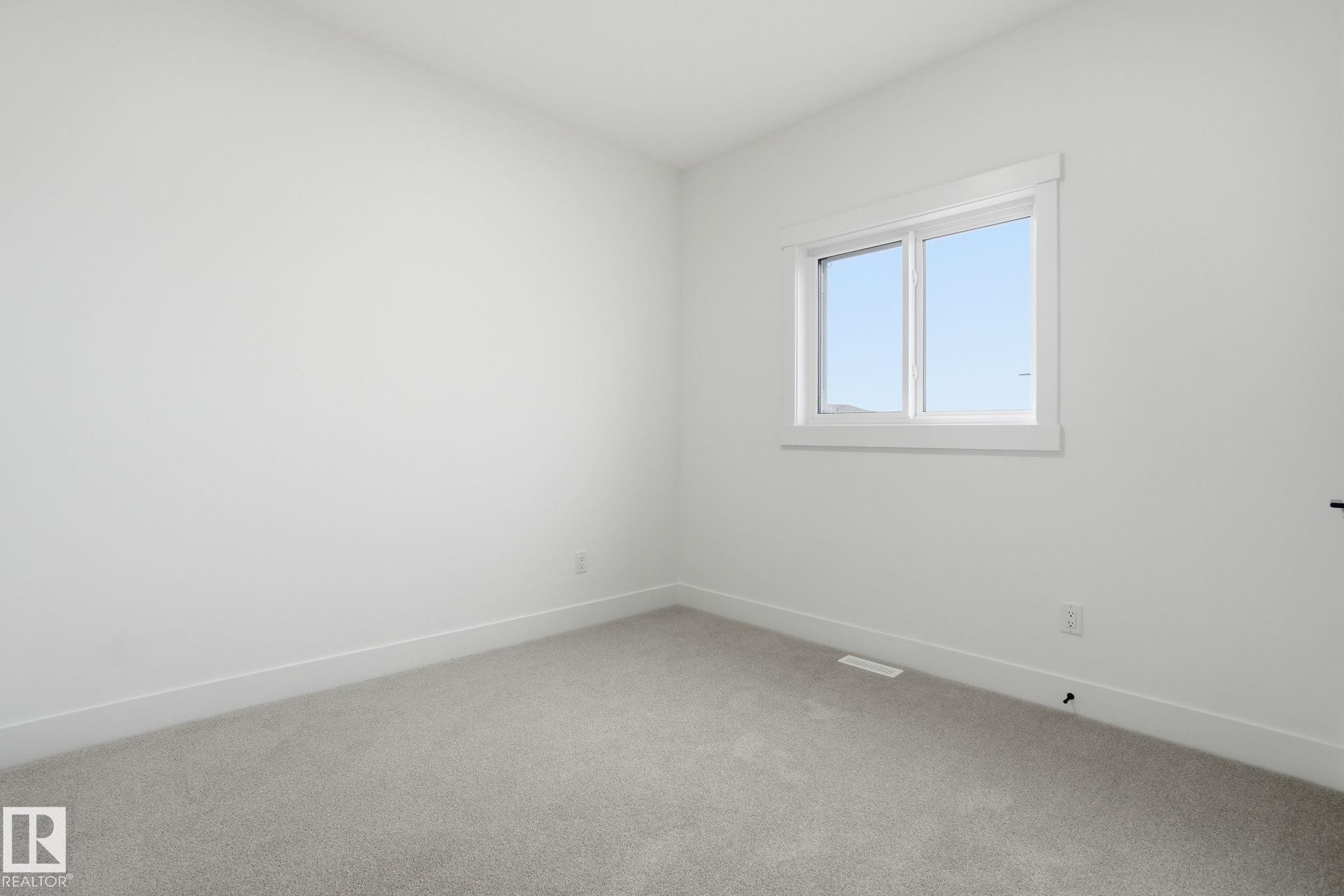 3294 Chernowski Way, Edmonton, AB - Indoor Photo Showing Other Room