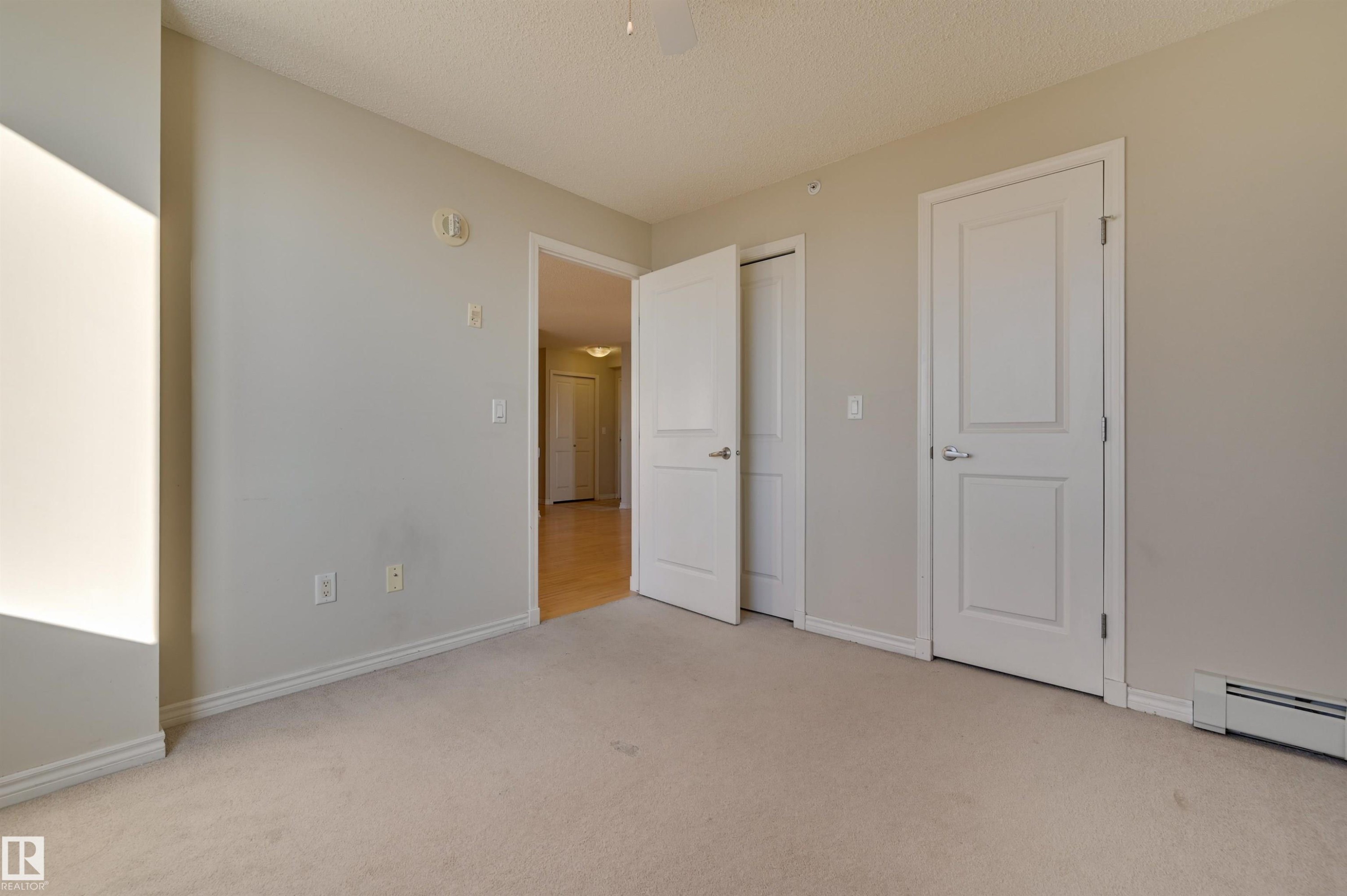 1807 10303 105 Street, Edmonton, AB - Indoor Photo Showing Other Room