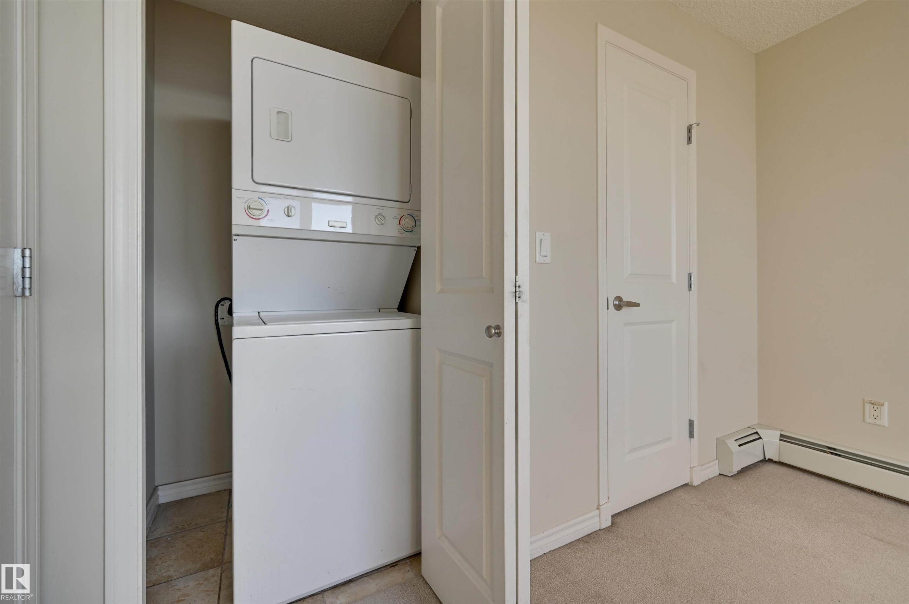 1807 10303 105 Street, Edmonton, AB - Indoor Photo Showing Laundry Room