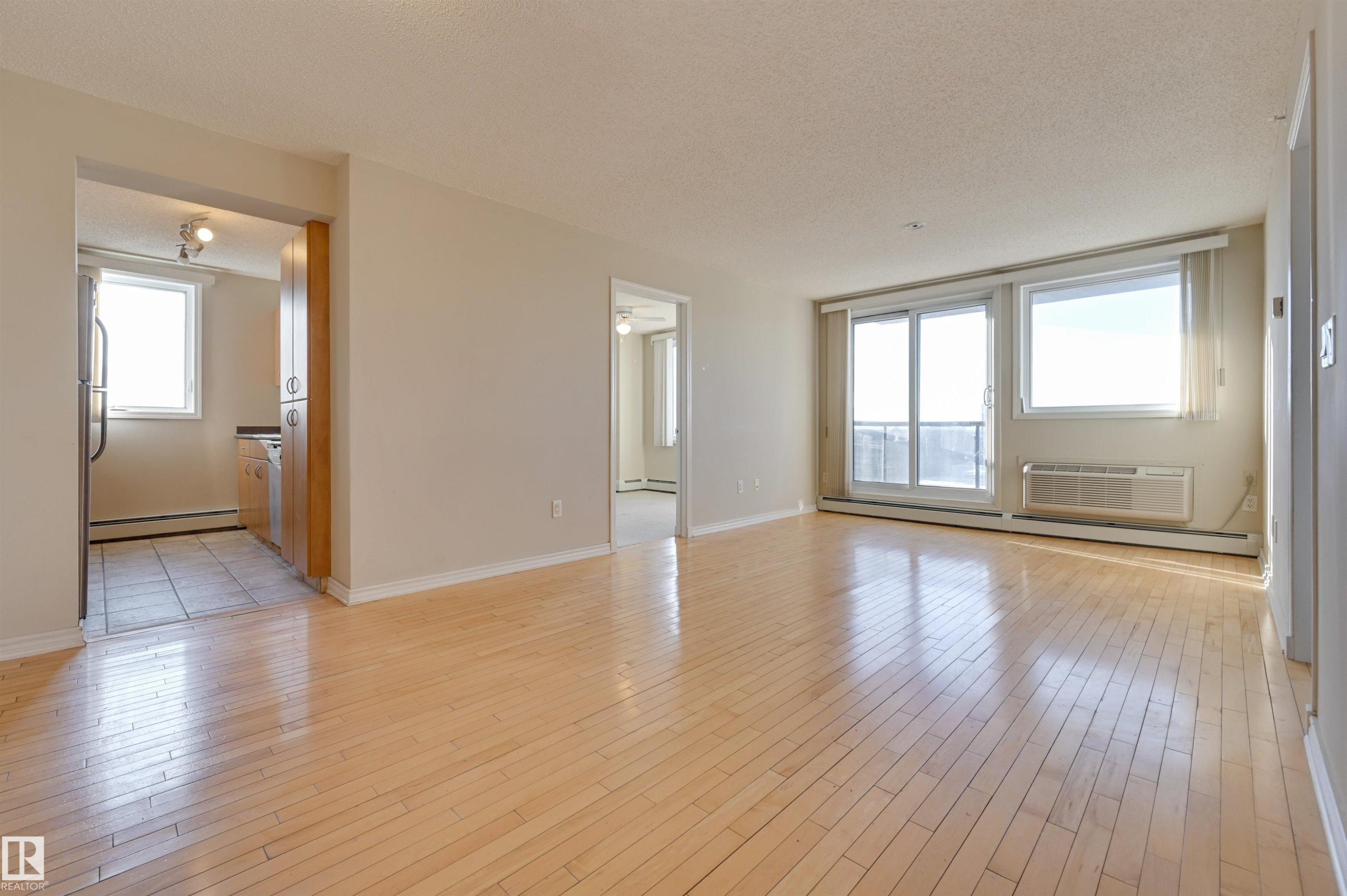 1807 10303 105 Street, Edmonton, AB - Indoor Photo Showing Other Room