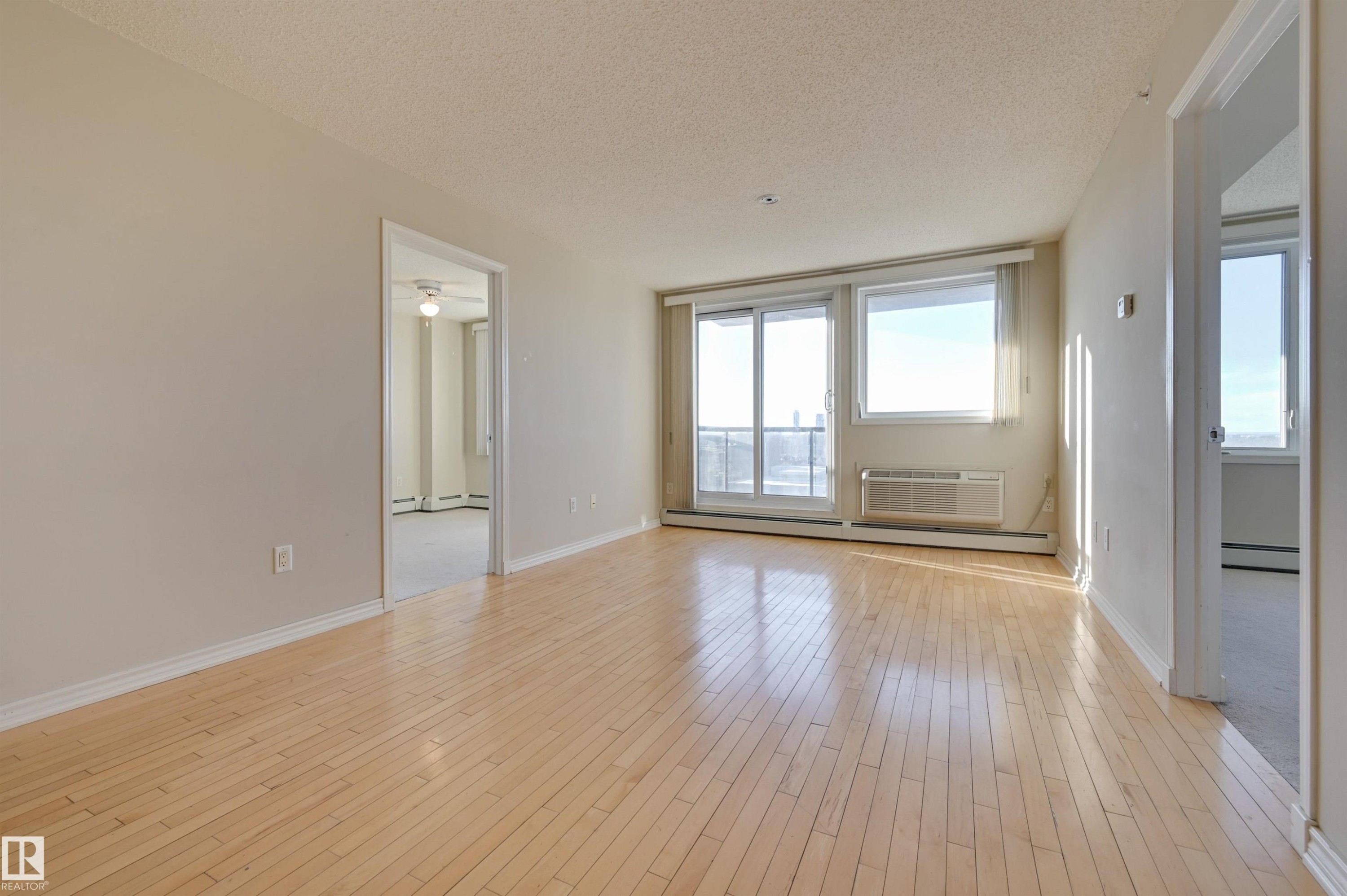 1807 10303 105 Street, Edmonton, AB - Indoor Photo Showing Other Room