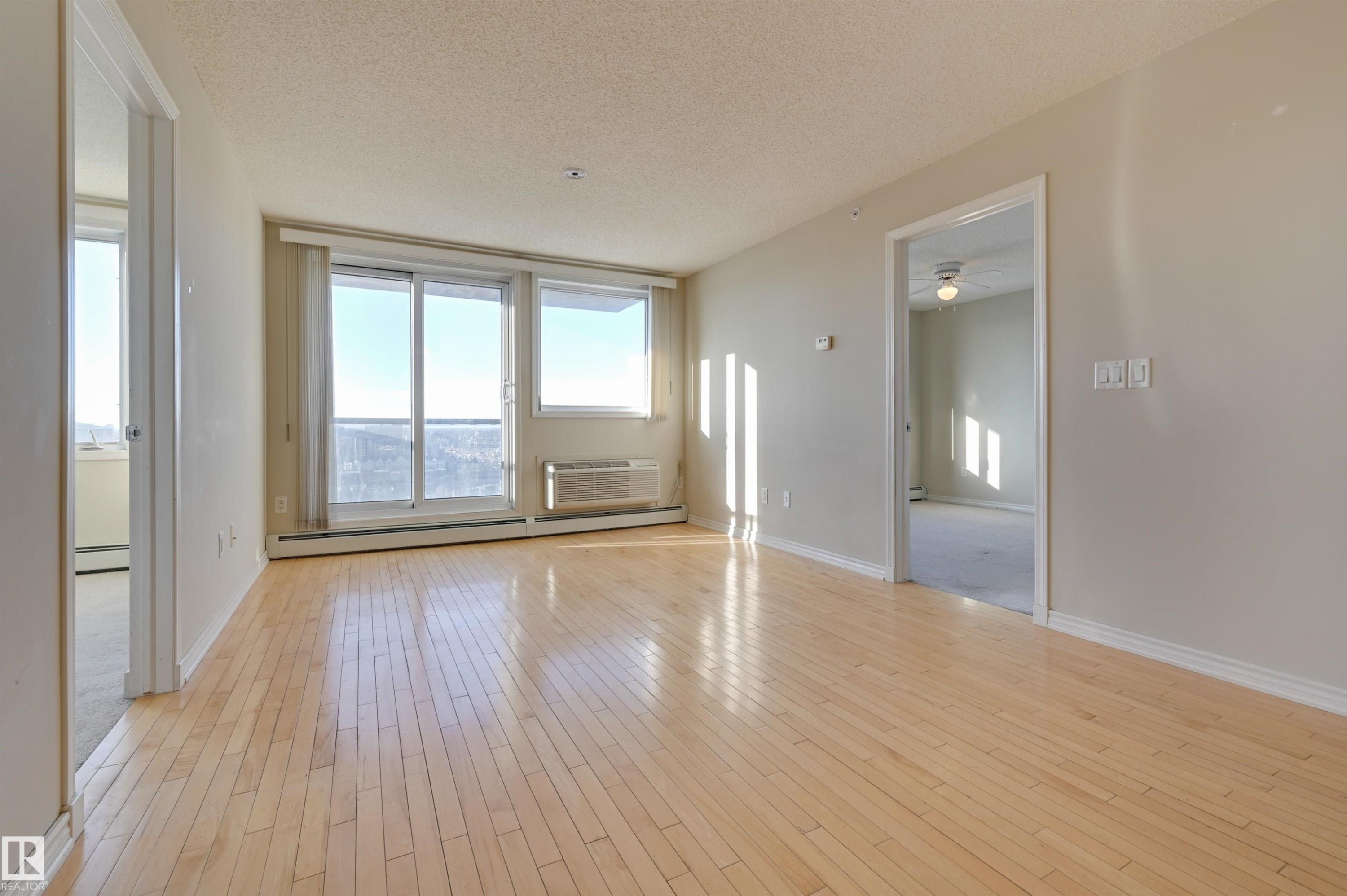 1807 10303 105 Street, Edmonton, AB - Indoor Photo Showing Other Room