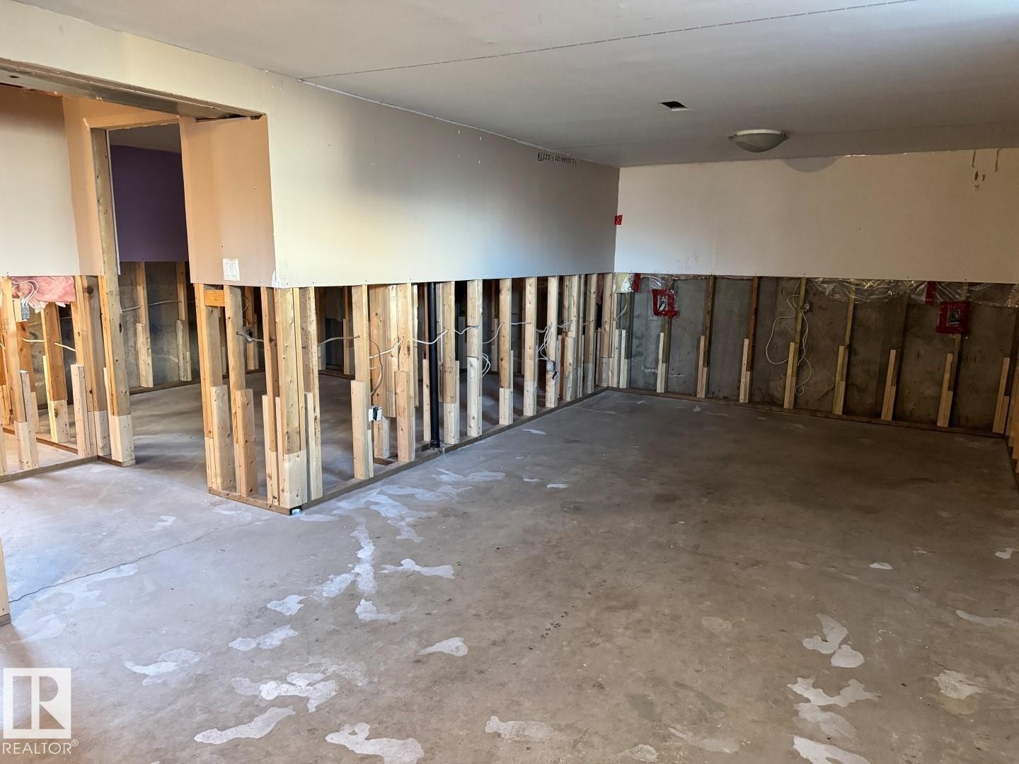 5209 51 Street, Andrew, AB - Indoor