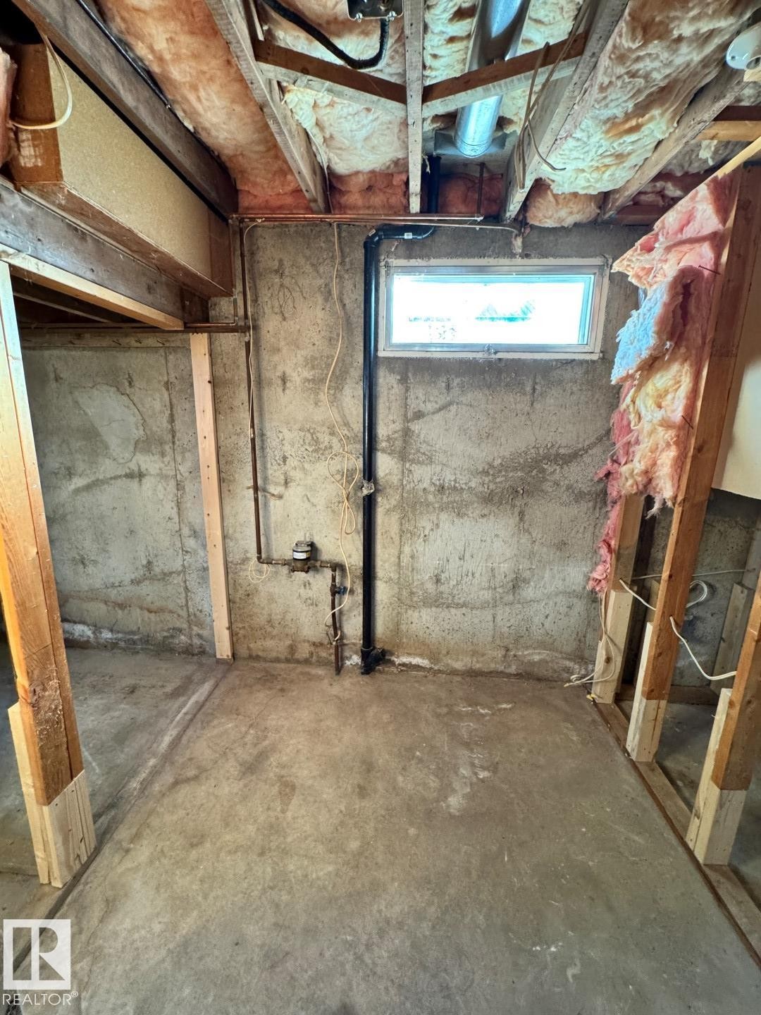 5209 51 Street, Andrew, AB - Indoor Photo Showing Basement