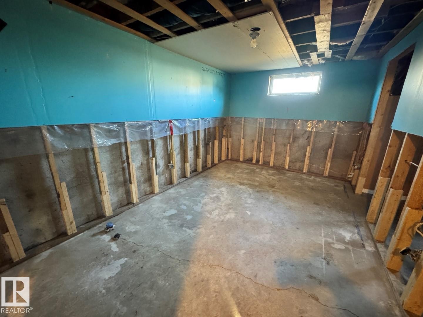 5209 51 Street, Andrew, AB - Indoor Photo Showing Basement