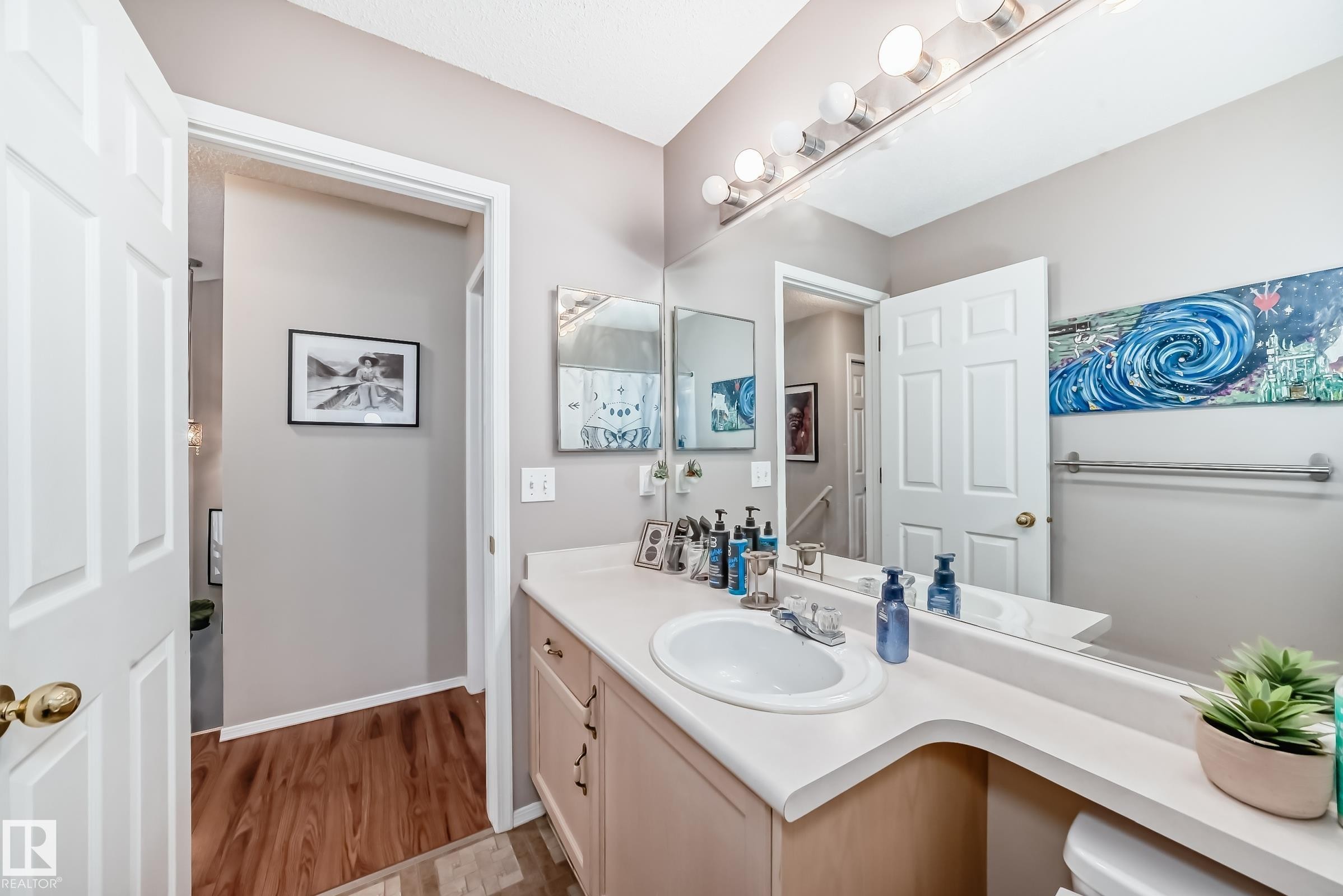 121 Bulyea Road, Edmonton, AB - Indoor Photo Showing Bathroom
