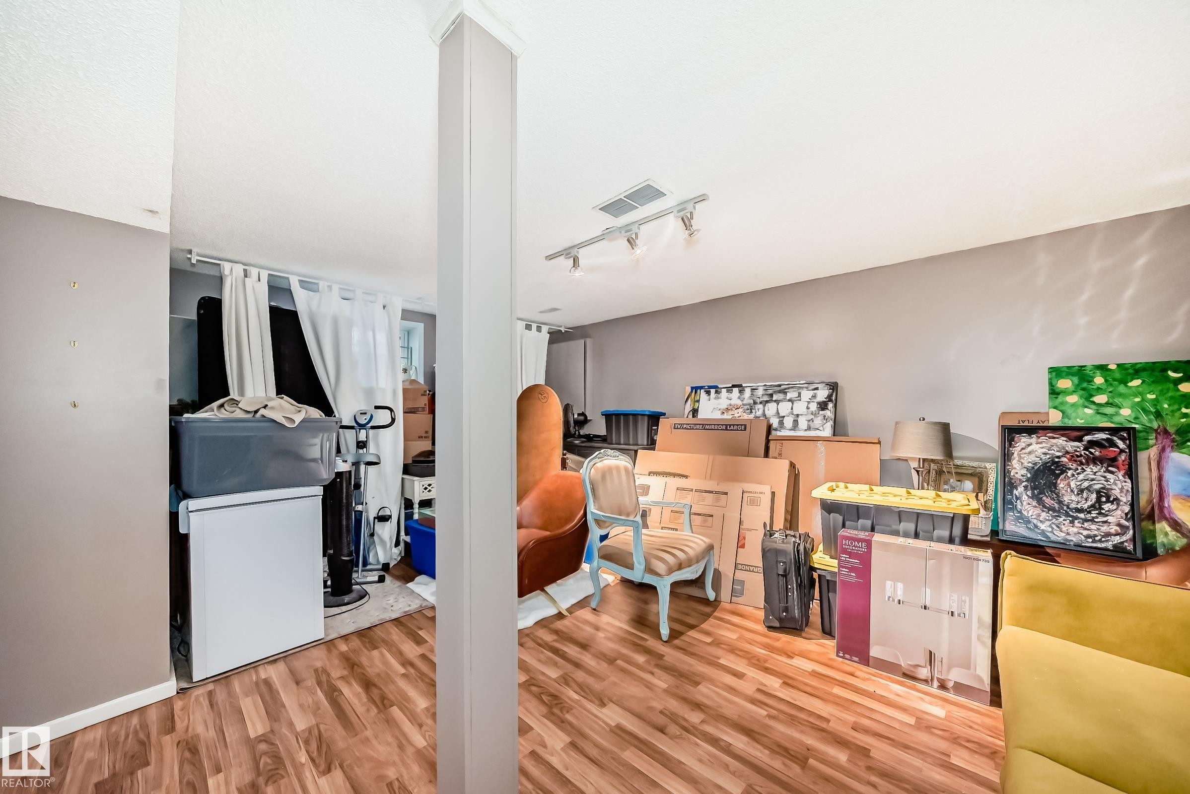 121 Bulyea Road, Edmonton, AB - Indoor Photo Showing Other Room