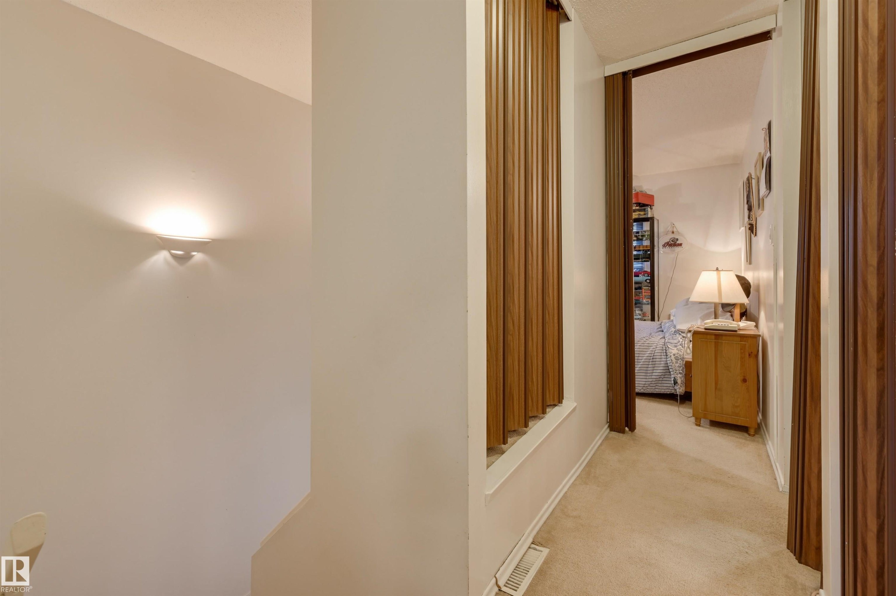 1064 Millbourne Road E, Edmonton, AB - Indoor