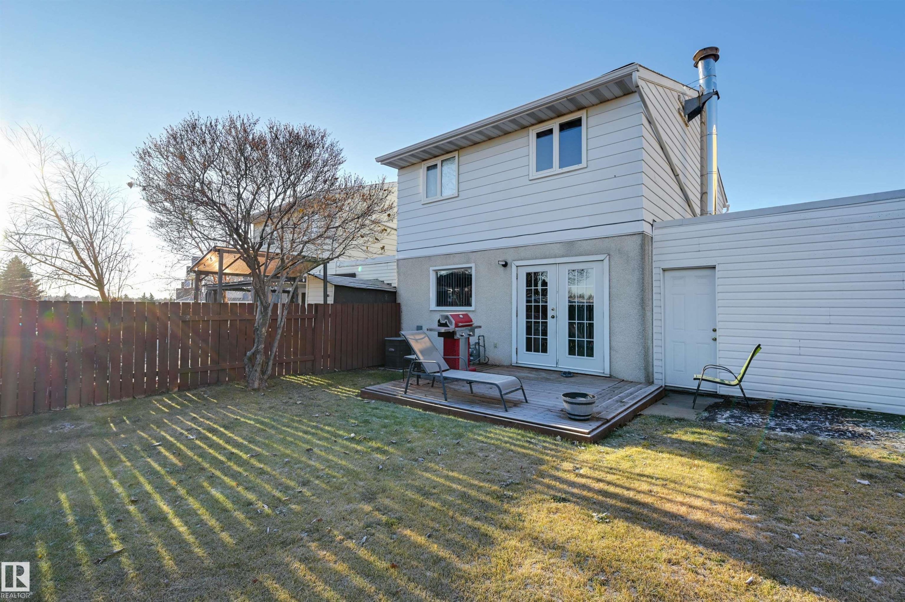 1064 Millbourne Road E, Edmonton, AB - Outdoor
