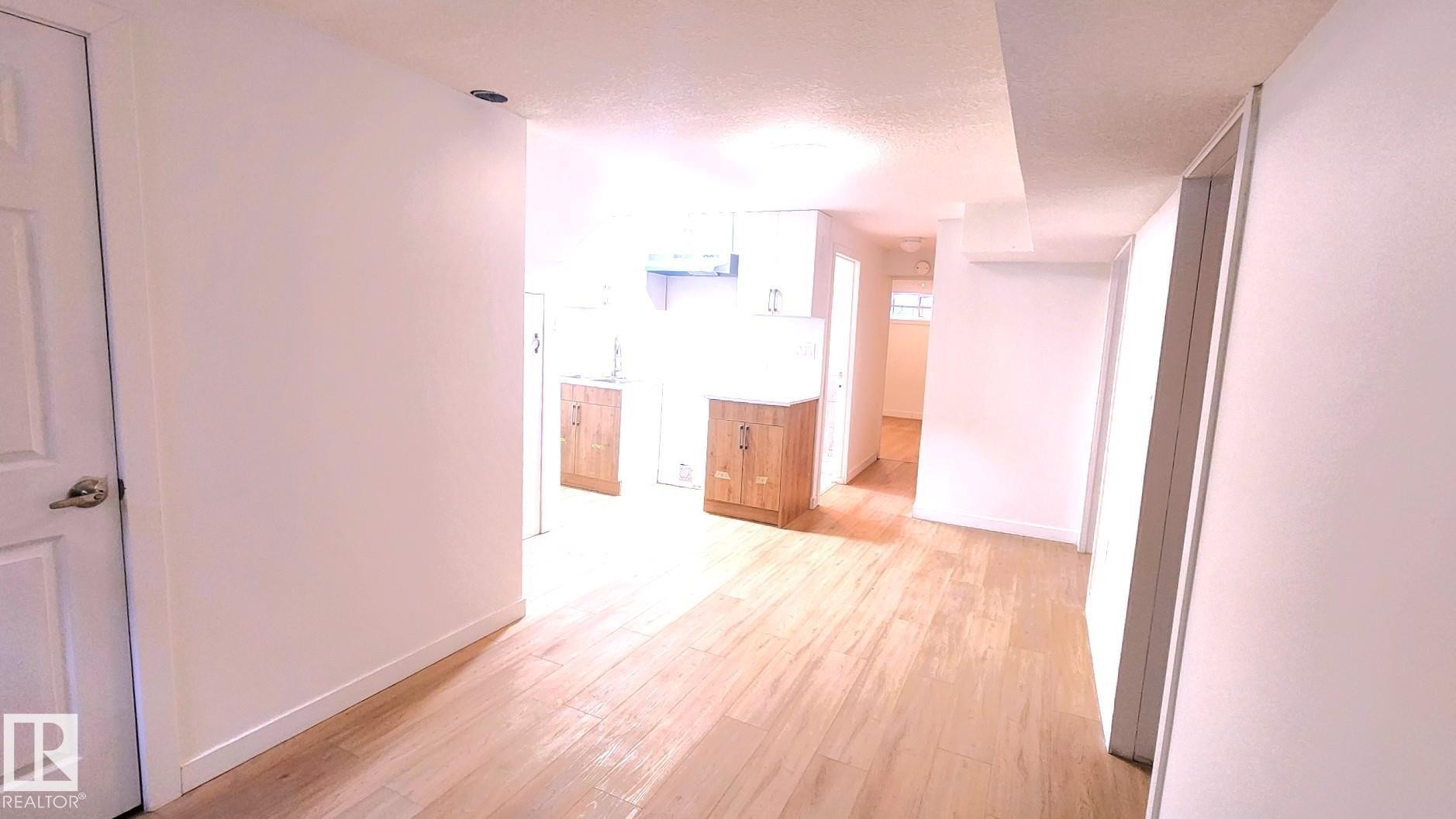 11516 133A Avenue, Edmonton, AB - Indoor Photo Showing Other Room