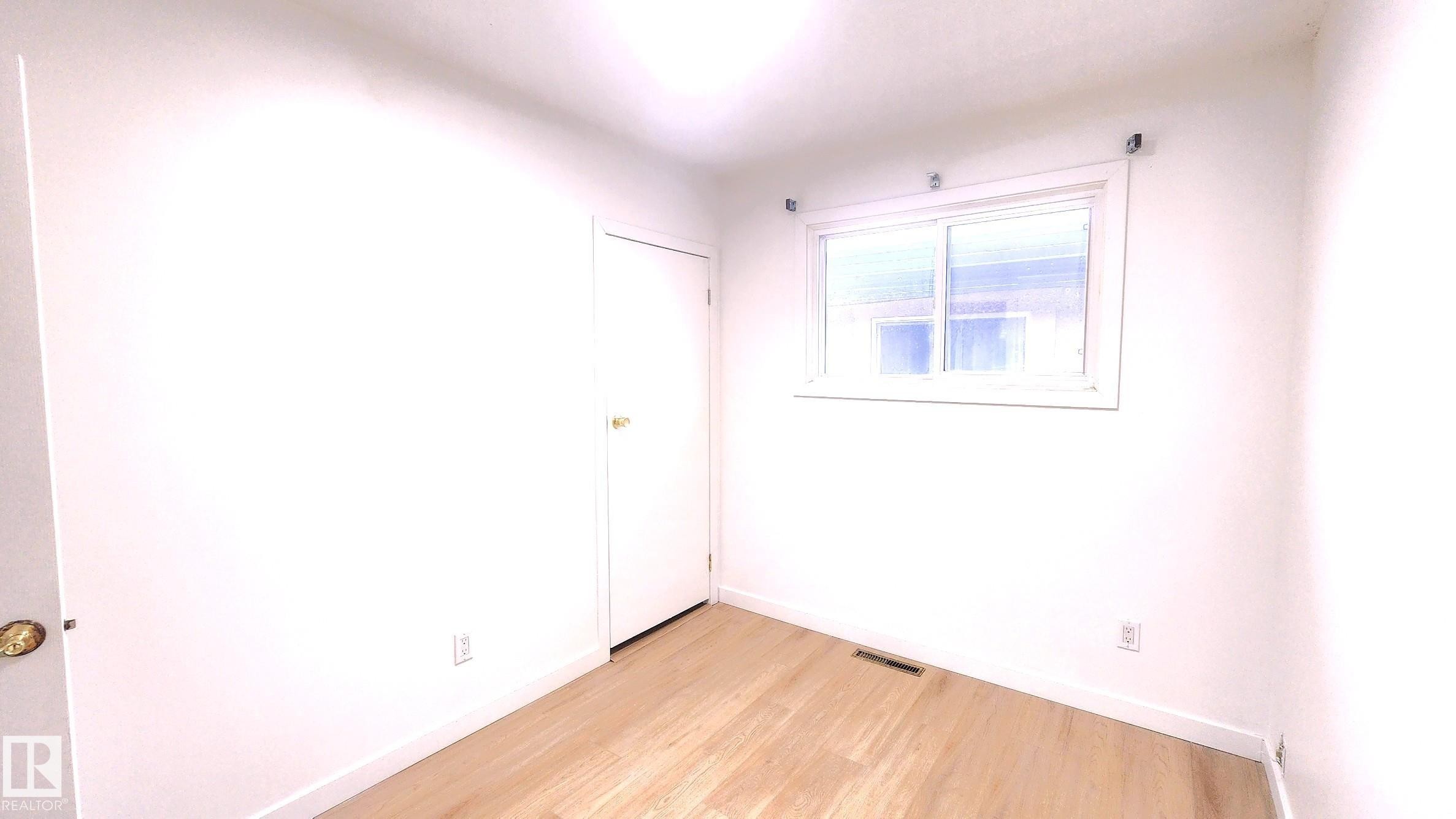 11516 133A Avenue, Edmonton, AB - Indoor Photo Showing Other Room
