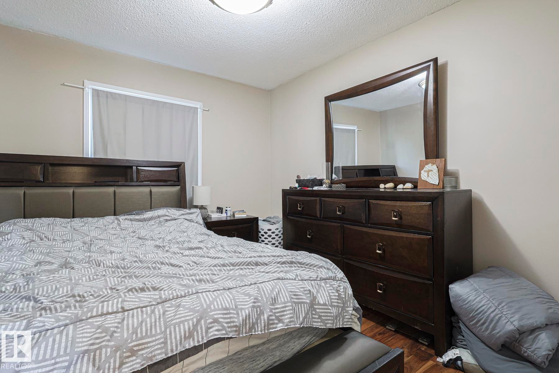 16025 100A Avenue, Edmonton, AB - Indoor Photo Showing Bedroom