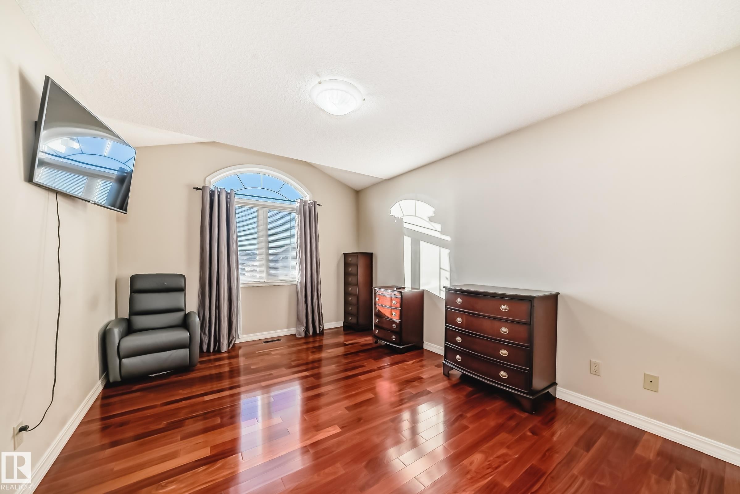 203 Darlington Crescent, Edmonton, AB - Indoor
