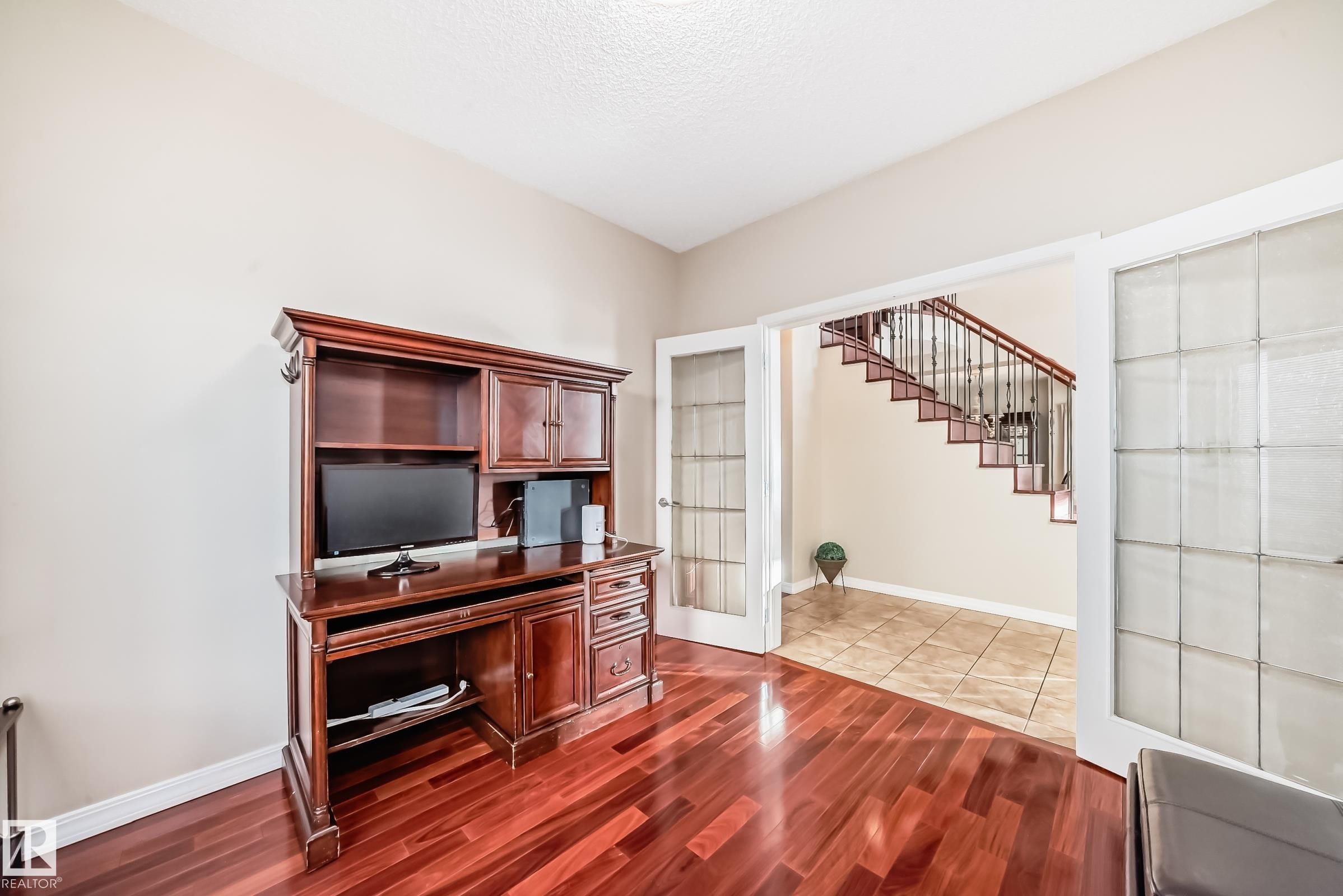 203 Darlington Crescent, Edmonton, AB - Indoor