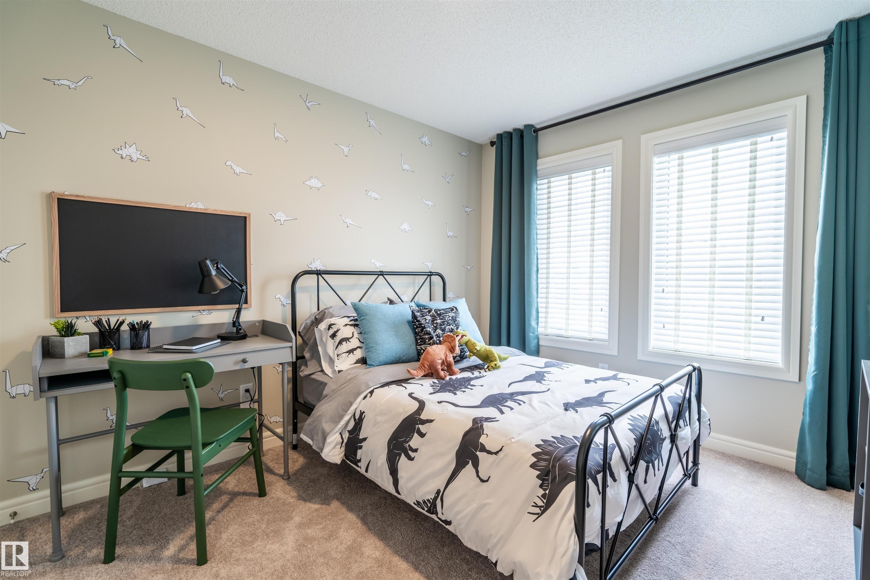 1611 14 Street, Edmonton, AB - Indoor Photo Showing Bedroom