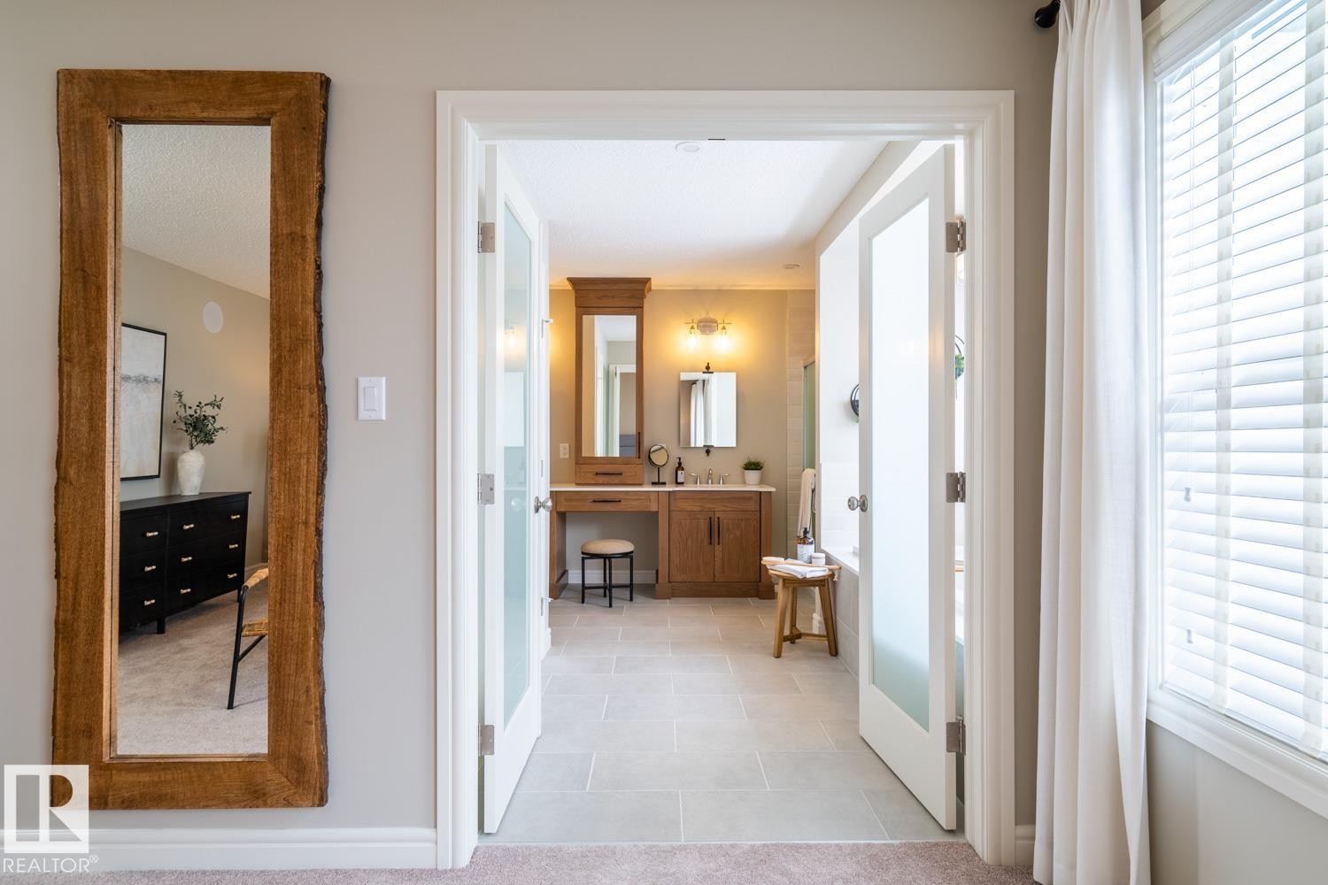 1611 14 Street, Edmonton, AB - Indoor Photo Showing Other Room