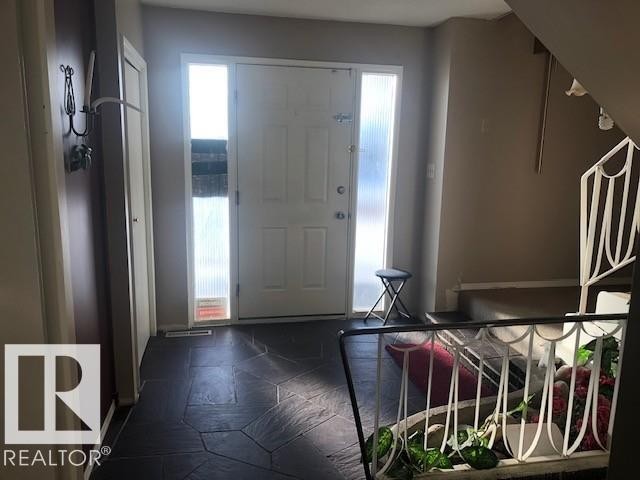 4213 42 Avenue, Innisfail, AB - Indoor Photo Showing Other Room