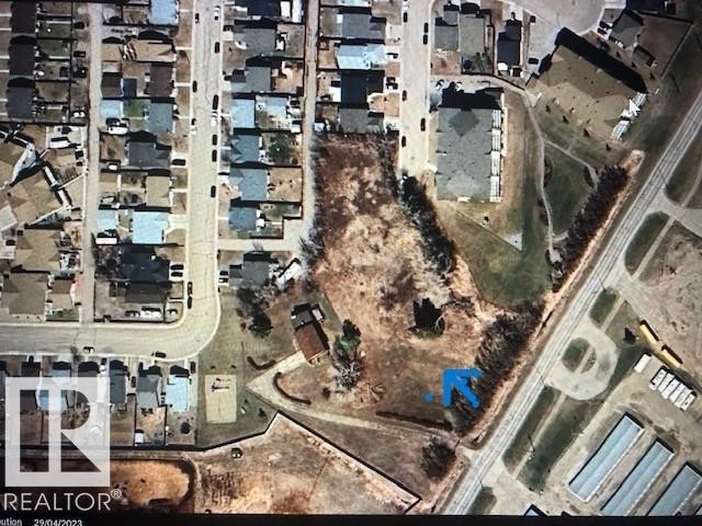 4213 42 Avenue, Innisfail, AB - With View