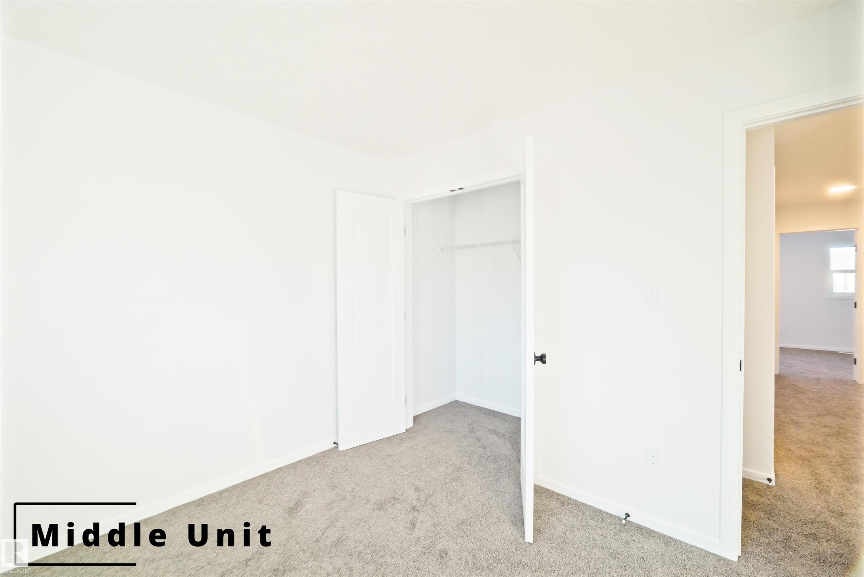 Unfurnished bedroom featuring carpet floors and a closet - 7585 174A Avenue, Edmonton, AB - Indoor Photo Showing Other Room