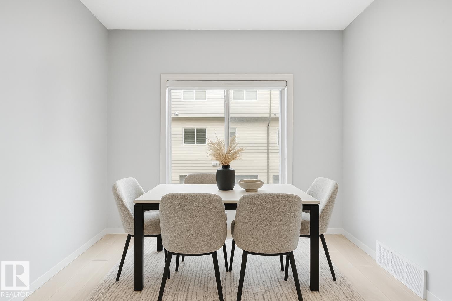 Virtually staged dining nook - 16 804 Welsh Drive, Edmonton, AB - Indoor Photo Showing Dining Room