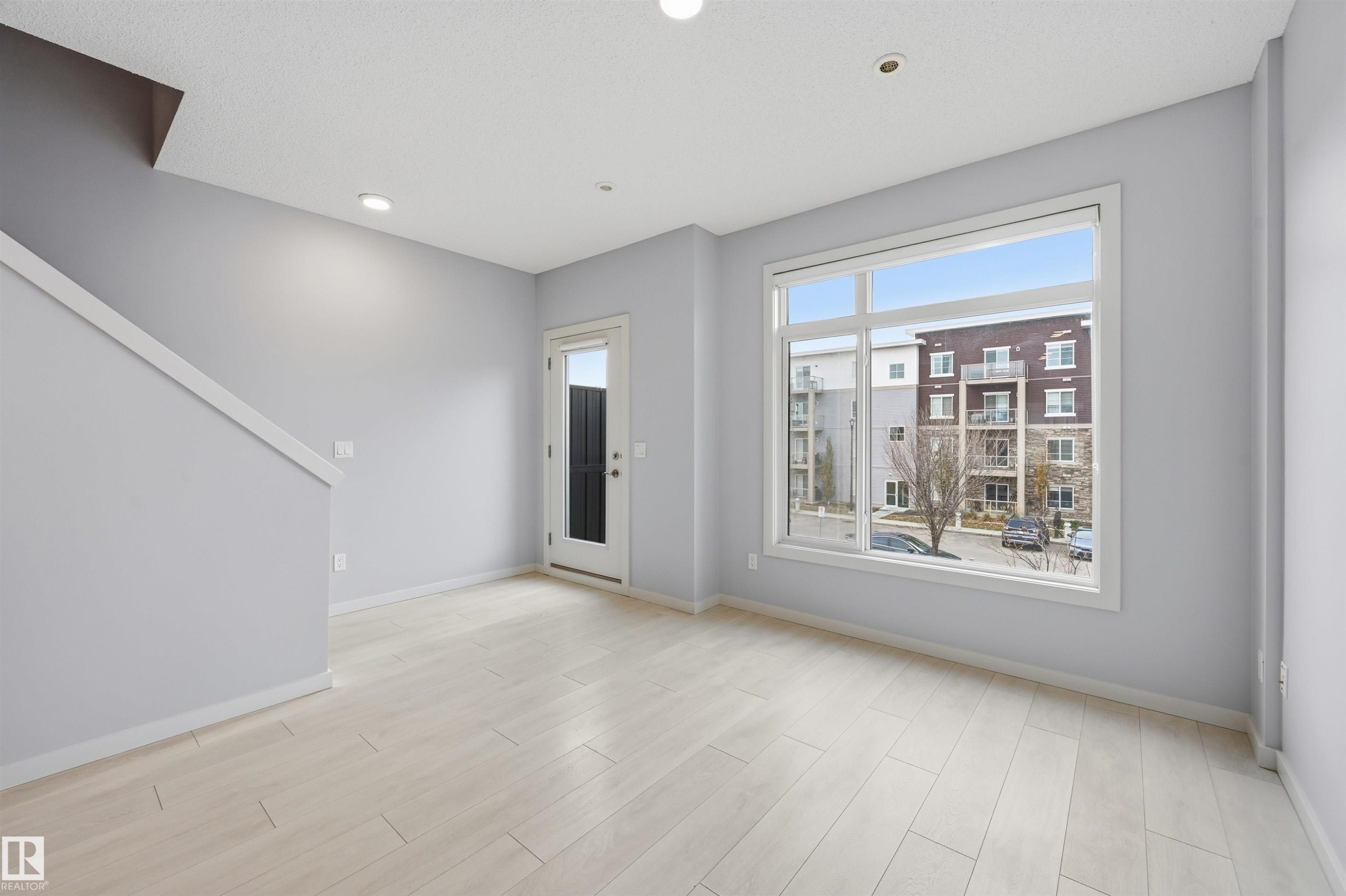 16 804 Welsh Drive, Edmonton, AB - Indoor Photo Showing Other Room