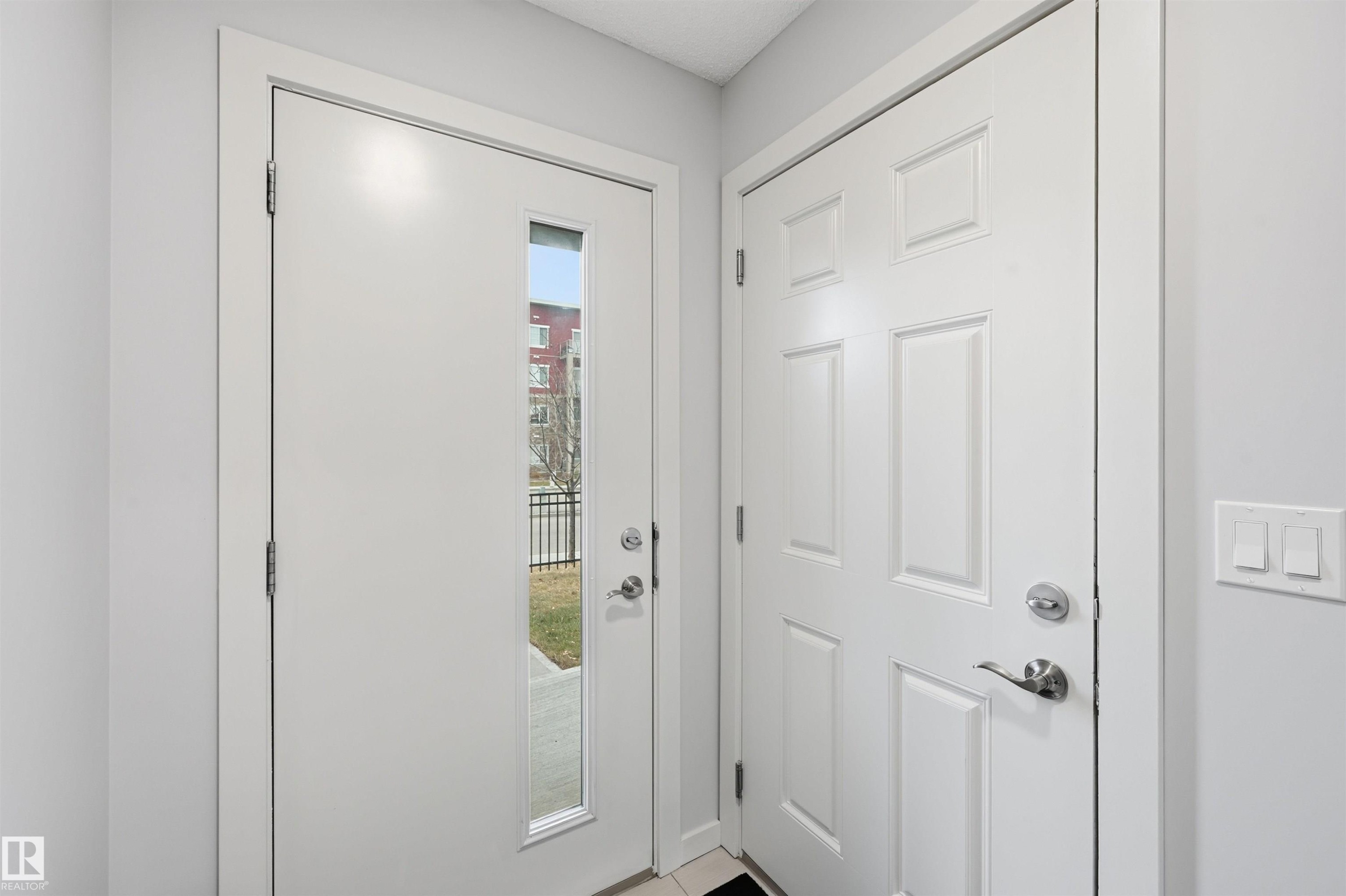 16 804 Welsh Drive, Edmonton, AB - Indoor Photo Showing Other Room