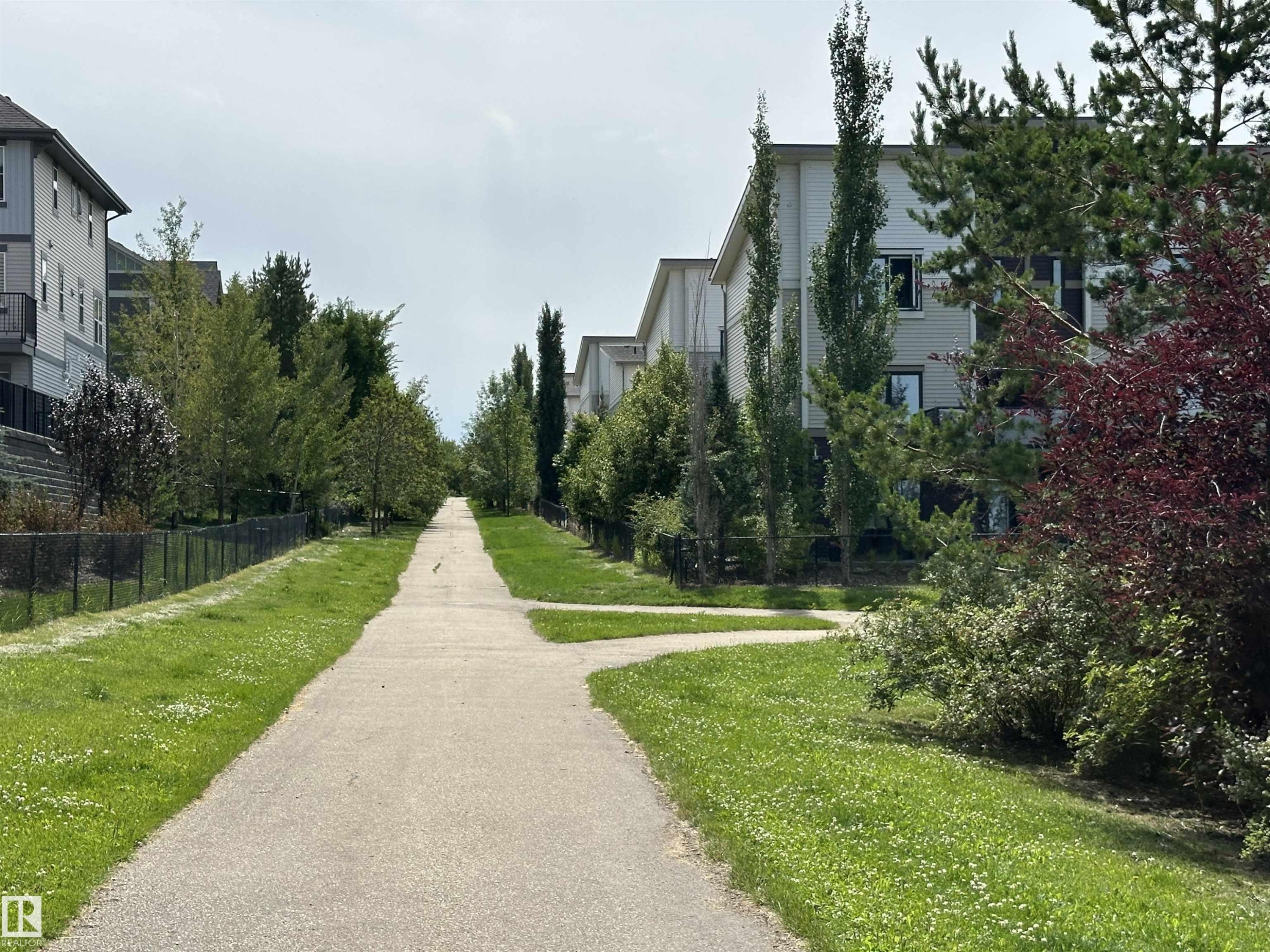 16 804 Welsh Drive, Edmonton, AB - Outdoor