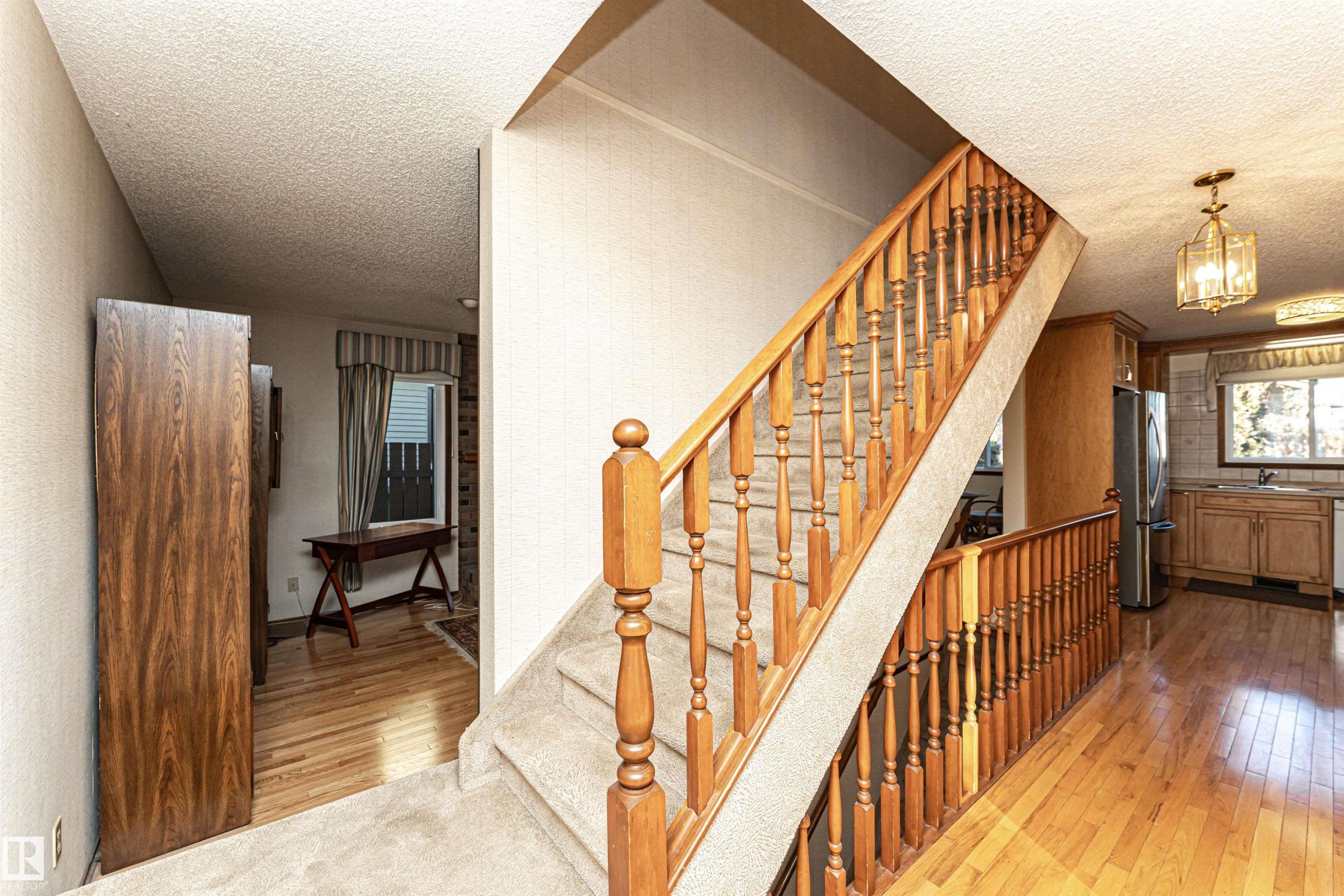 18408 55 Avenue, Edmonton, AB - Indoor Photo Showing Other Room