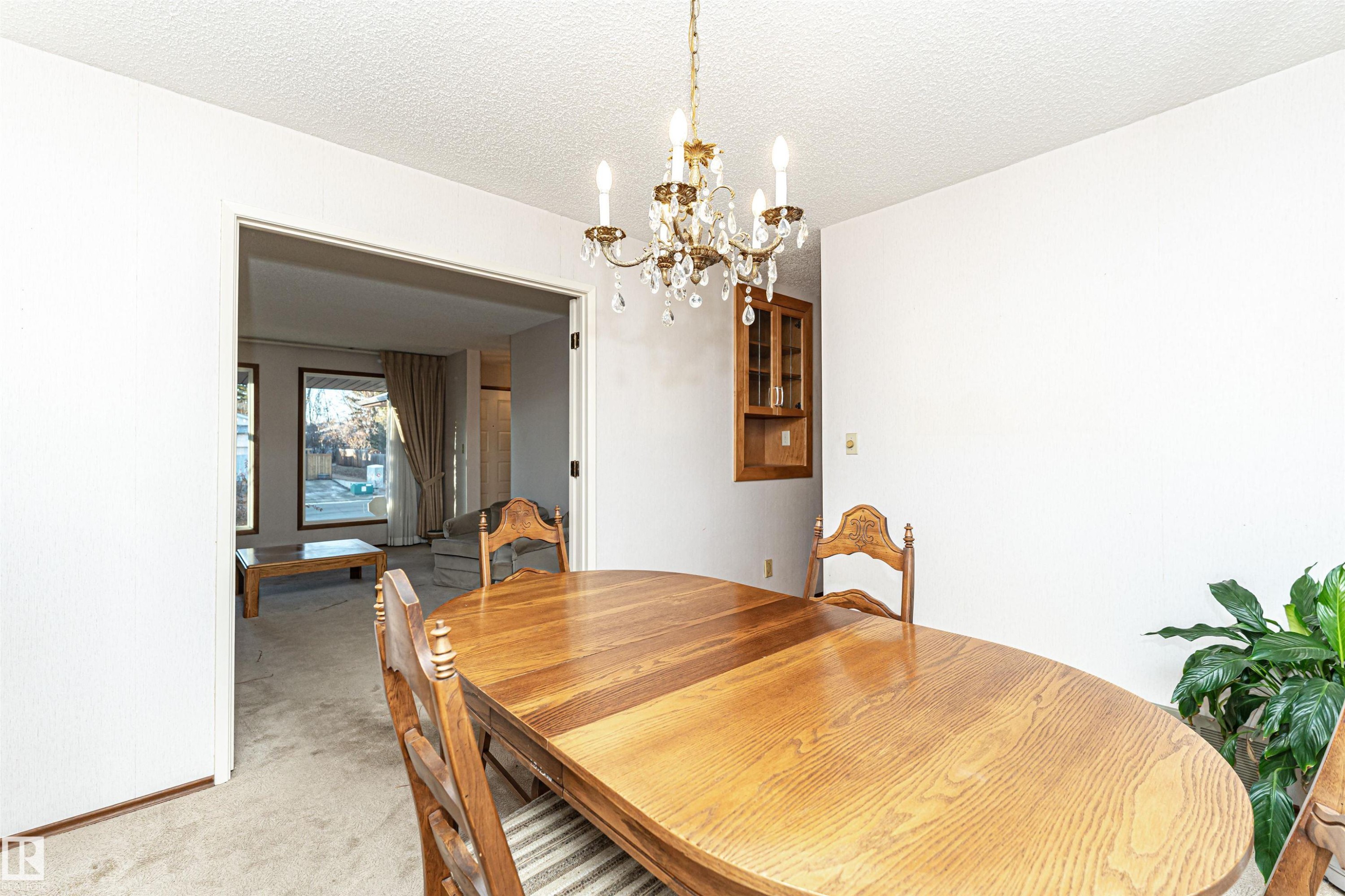 18408 55 Avenue, Edmonton, AB - Indoor Photo Showing Dining Room