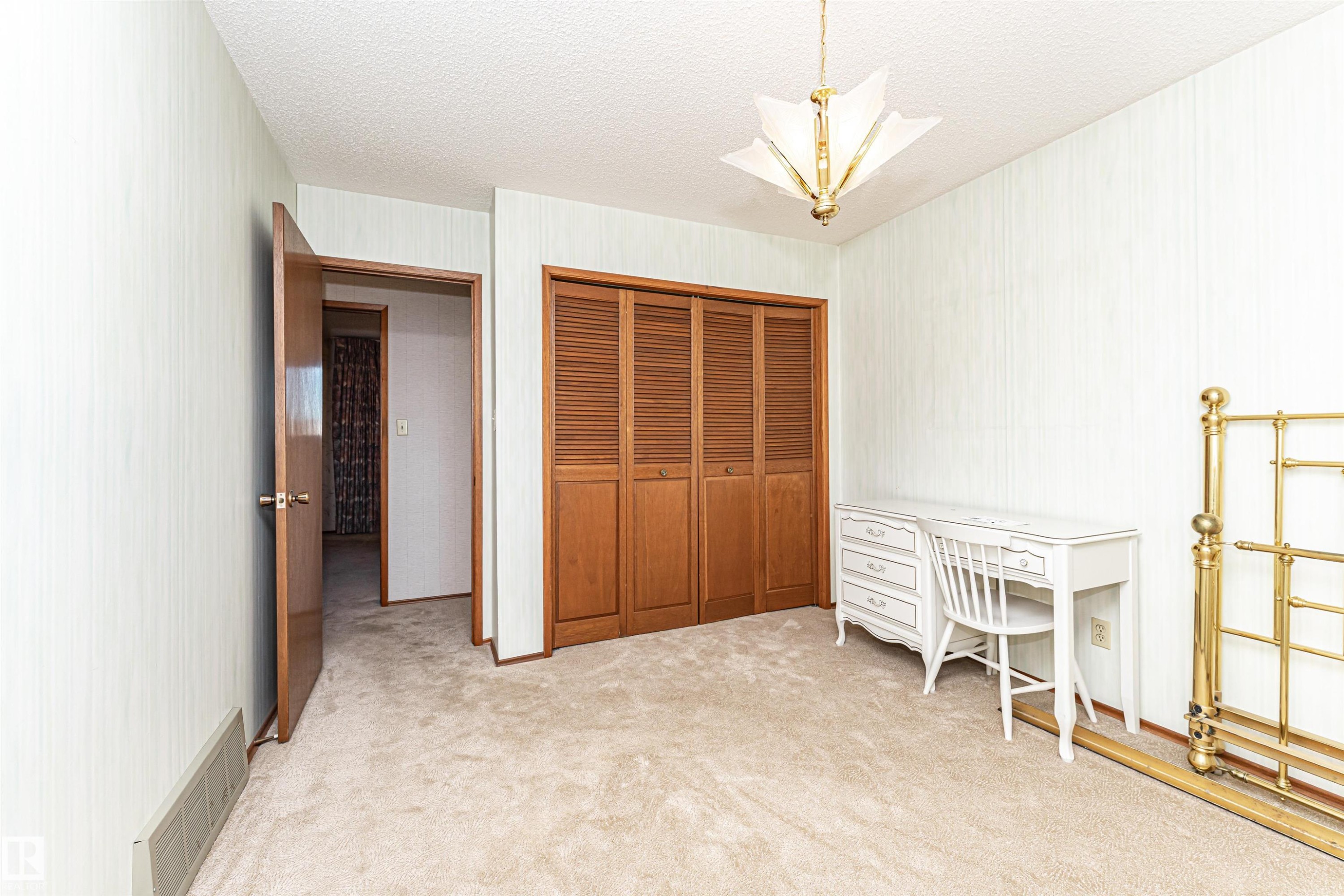 18408 55 Avenue, Edmonton, AB - Indoor