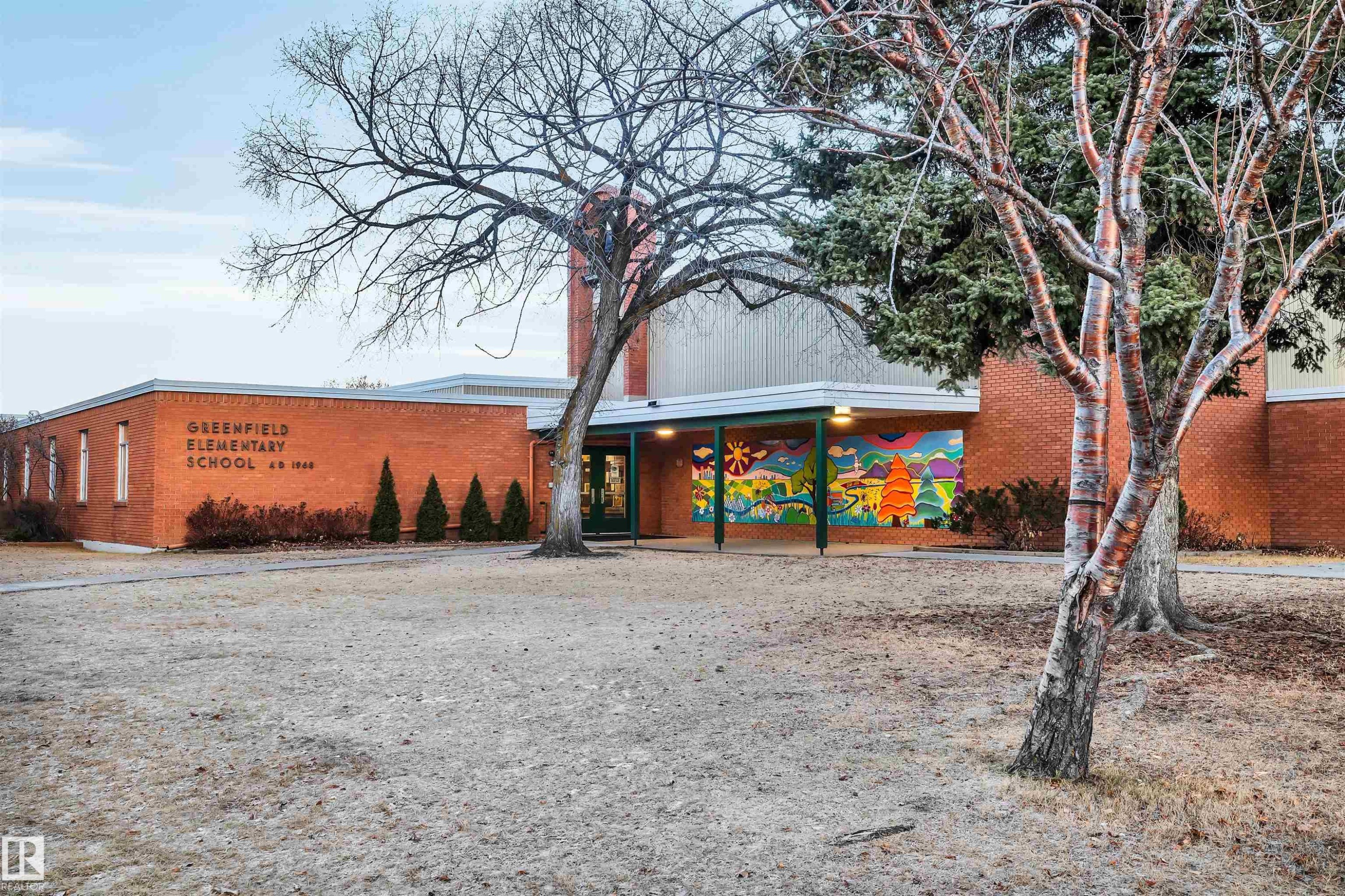 11231 41 Avenue Nw, Edmonton, AB - Outdoor