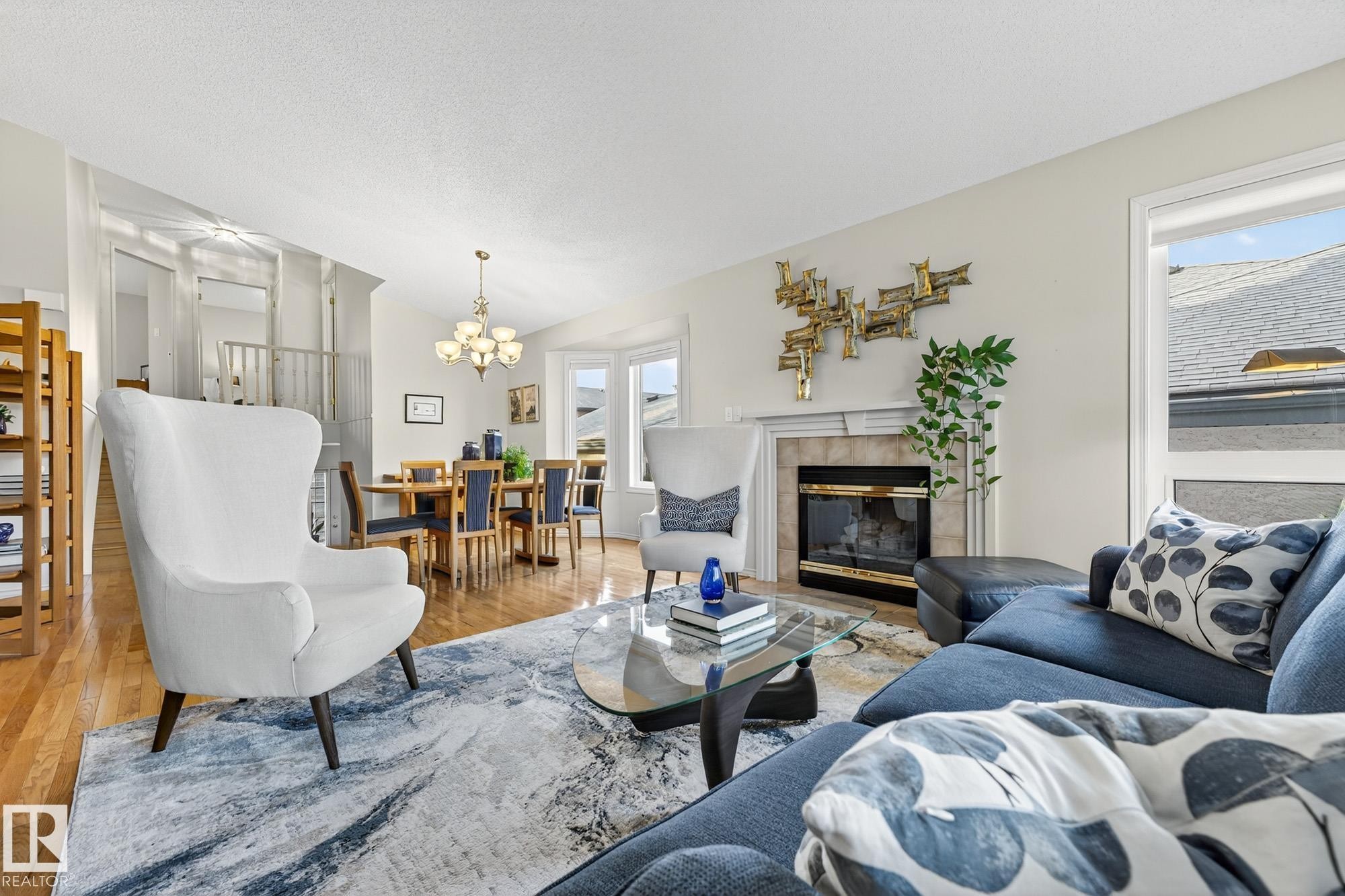 154 Oeming Road, Edmonton, AB - Indoor Photo Showing Living Room With Fireplace