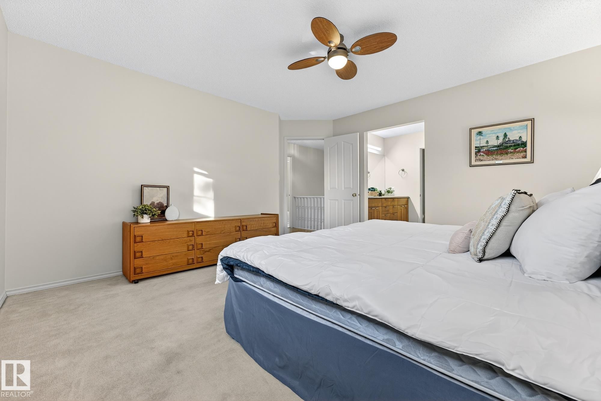 154 Oeming Road, Edmonton, AB - Indoor Photo Showing Bedroom