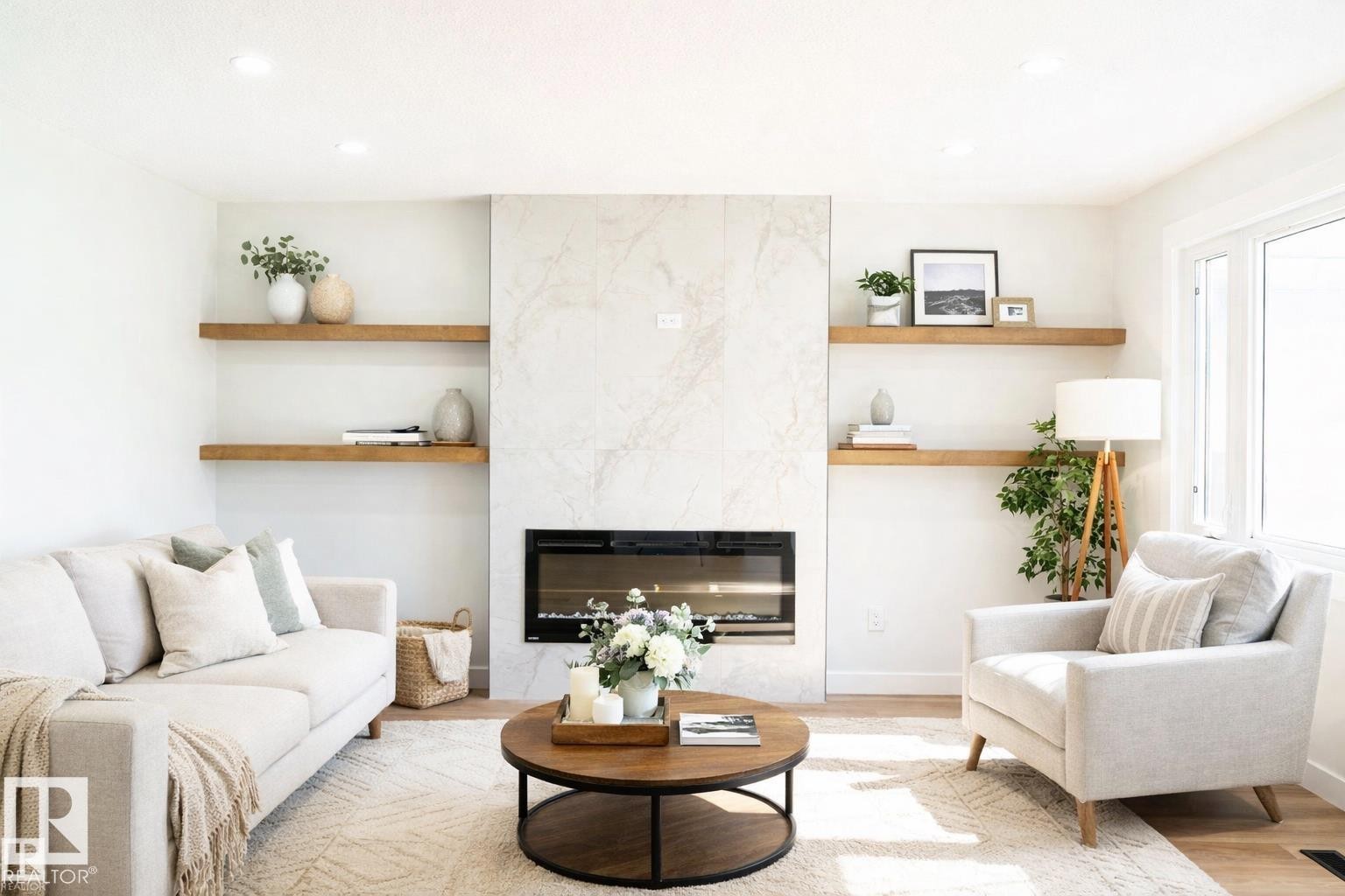 3710 41 Avenue, Edmonton, AB - Indoor Photo Showing Living Room With Fireplace
