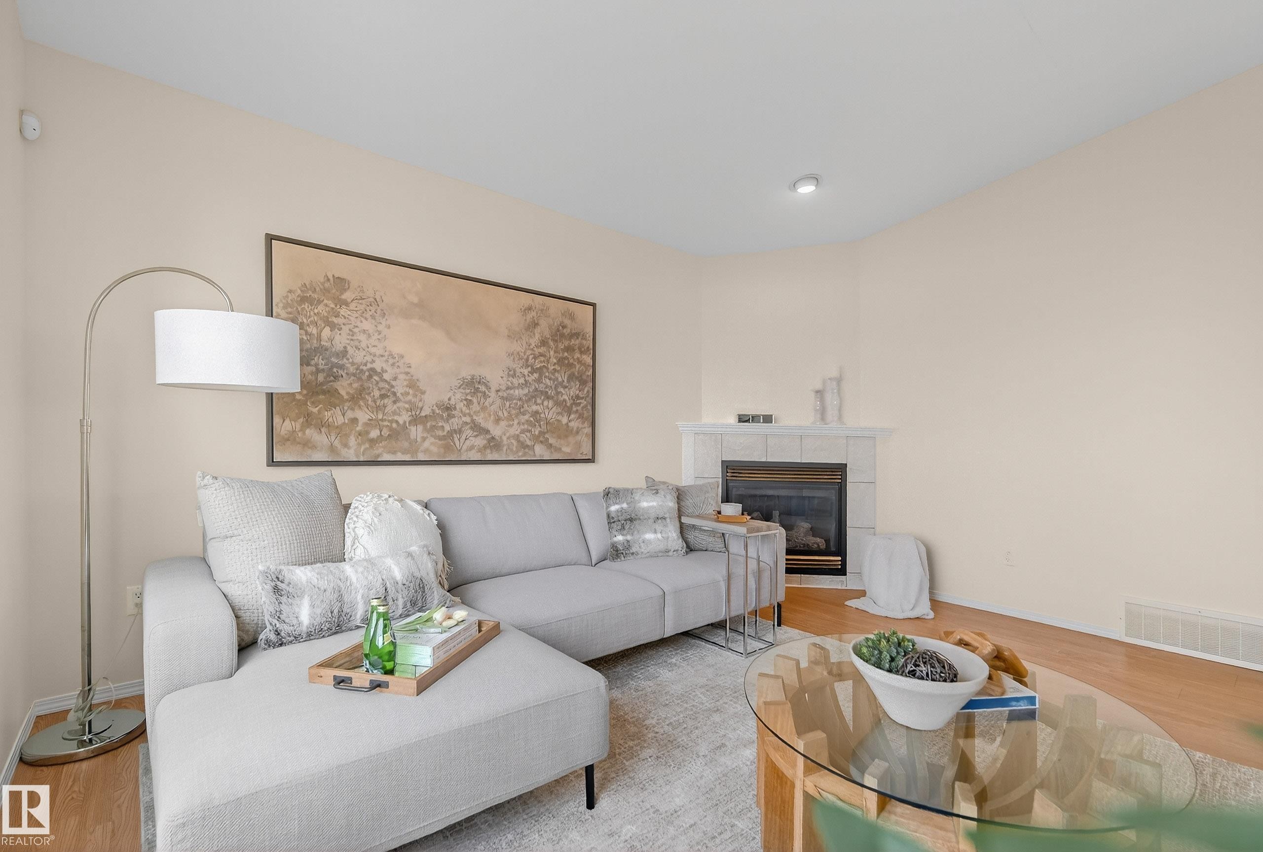16233 131A Street, Edmonton, AB - Indoor Photo Showing Living Room With Fireplace