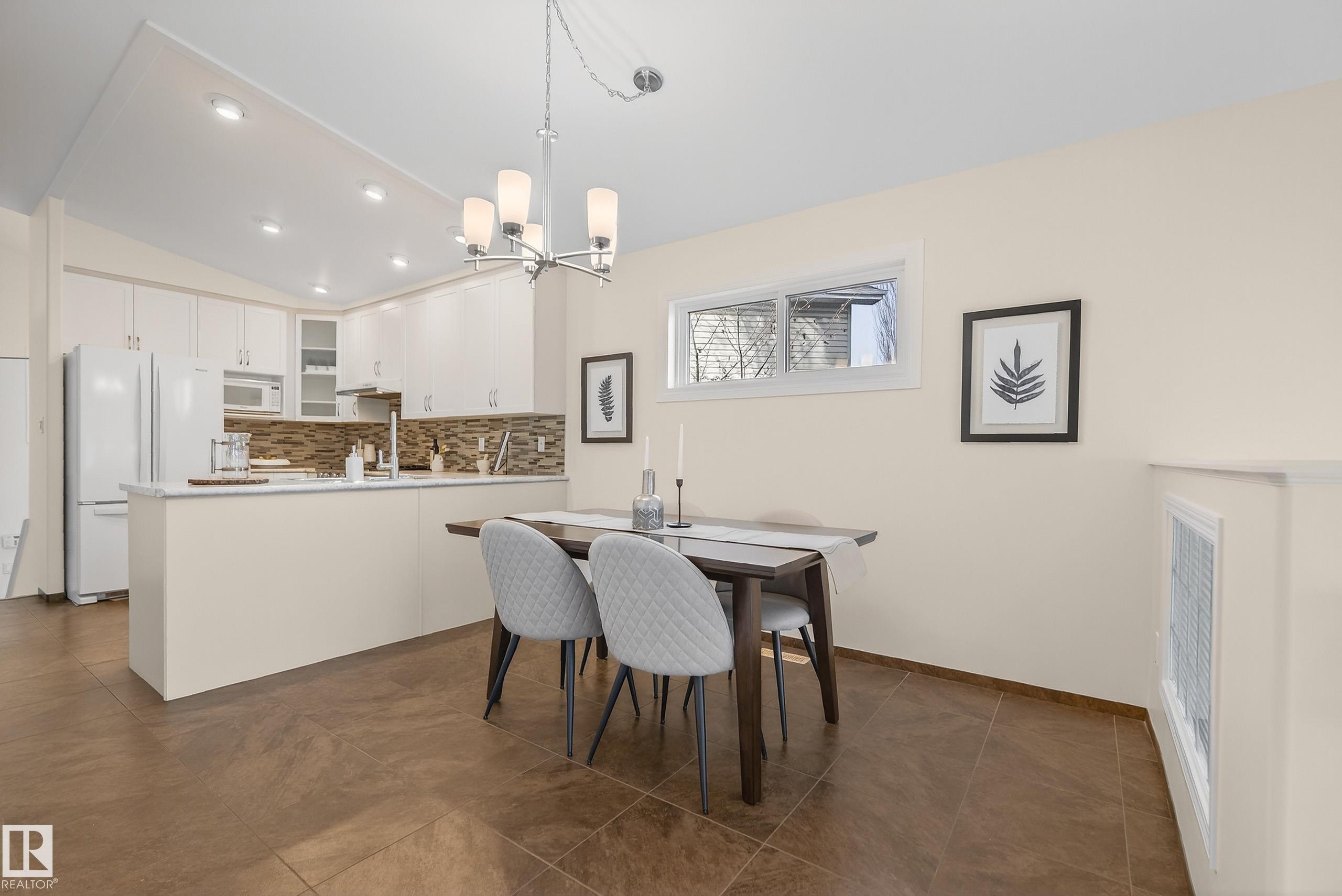 16233 131A Street, Edmonton, AB - Indoor