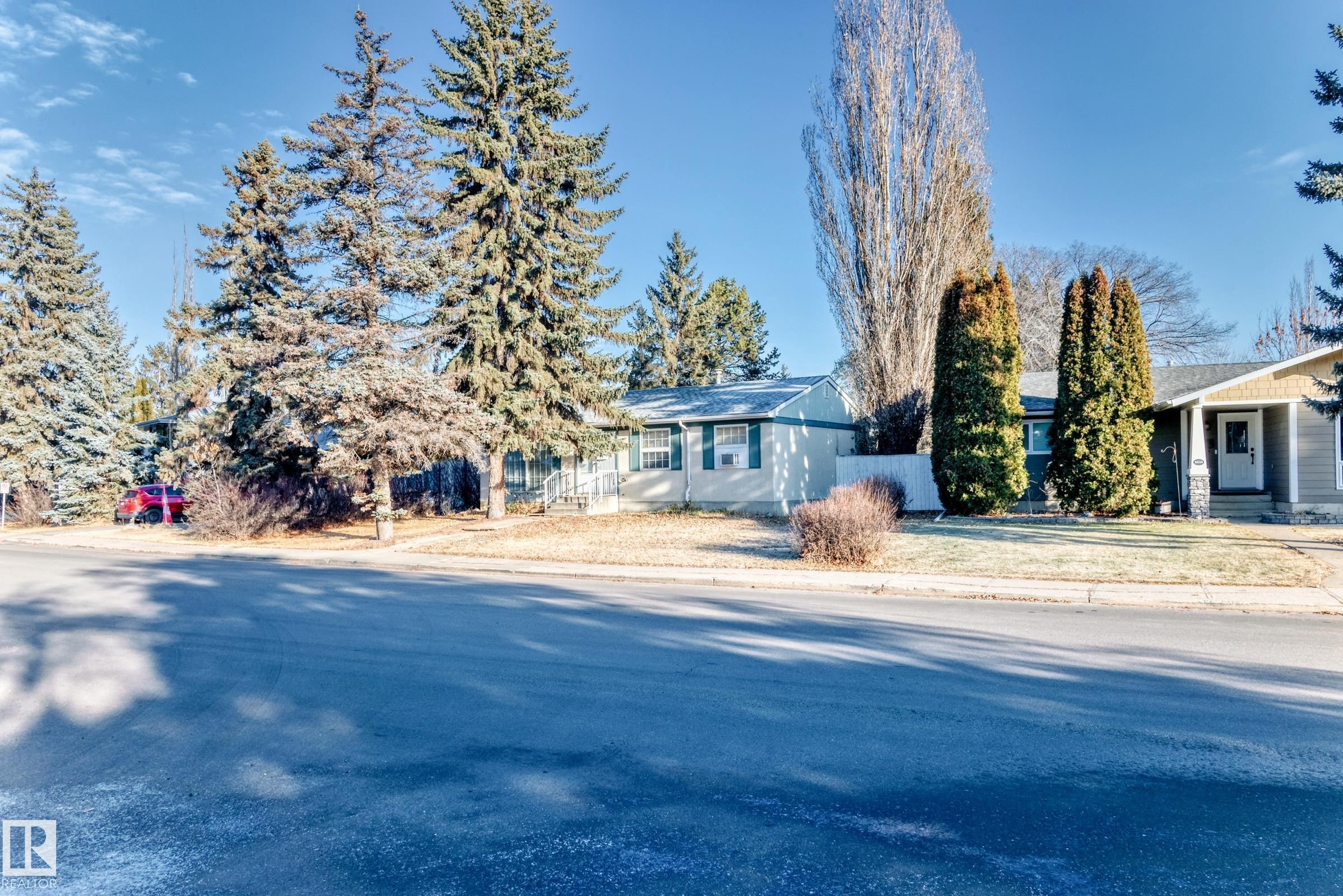 View of ranch-style house - Edmonton, AB - Outdoor