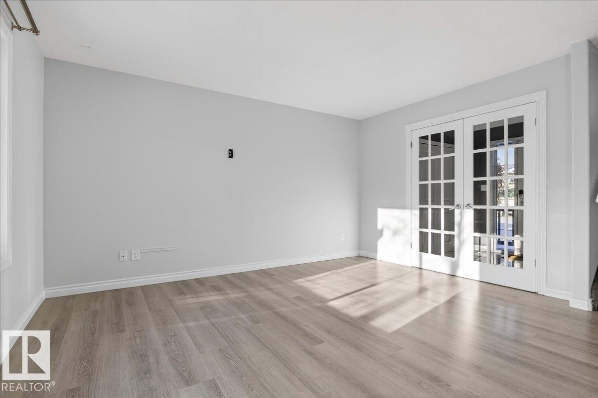 3323 26 Avenue, Edmonton, AB - Indoor Photo Showing Other Room