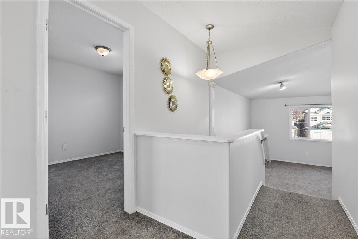 3323 26 Avenue, Edmonton, AB - Indoor Photo Showing Other Room