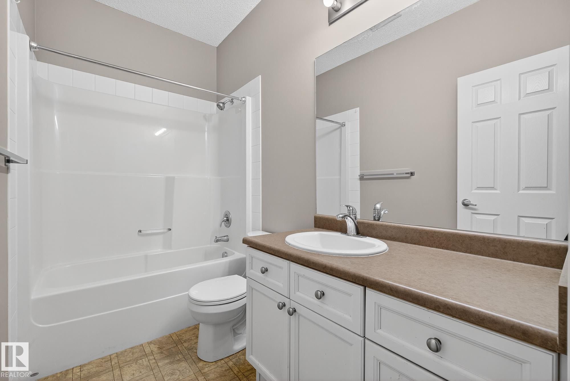 225 226 Macewan Road, Edmonton, AB - Indoor Photo Showing Laundry Room