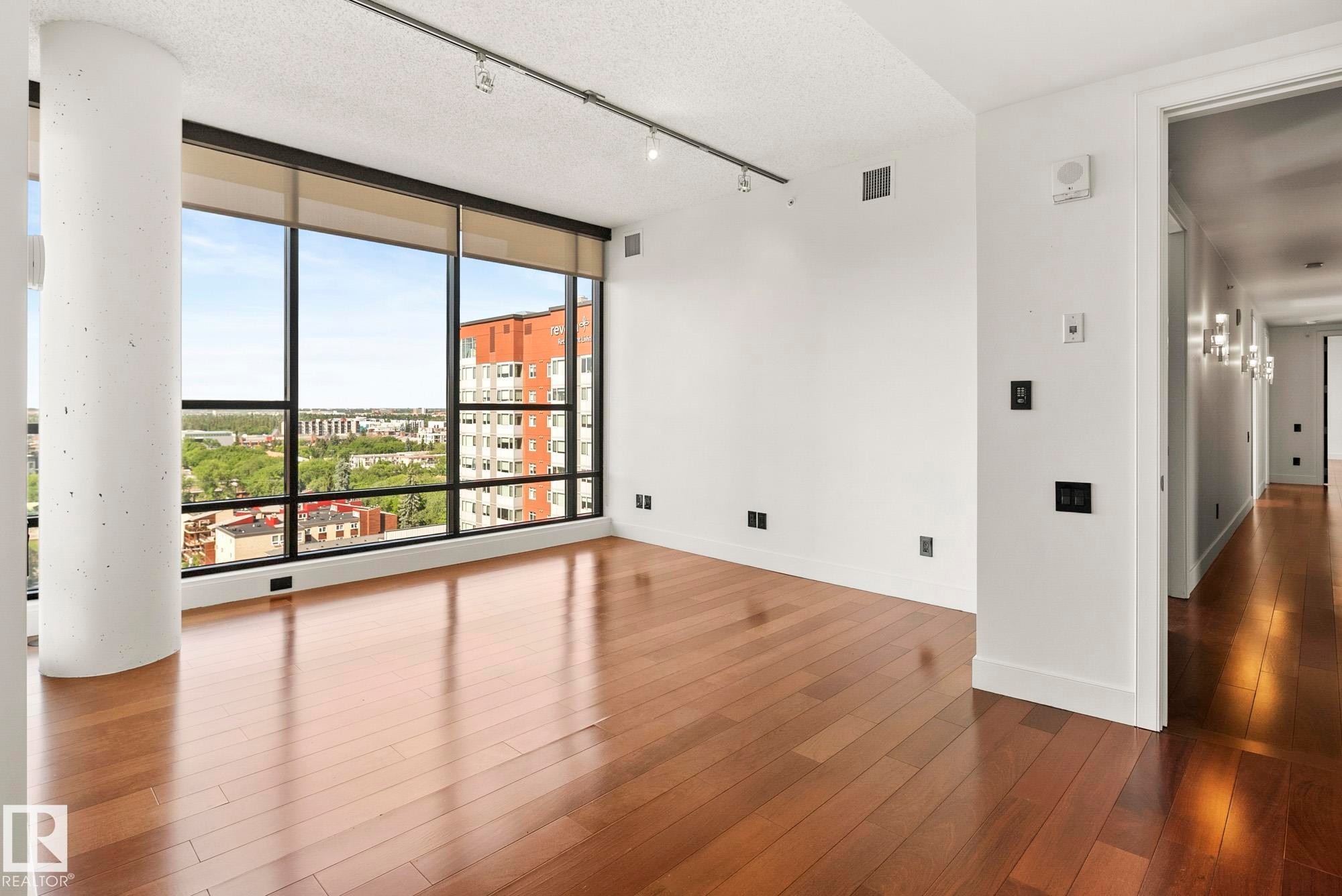 1200 11933 Jasper Avenue, Edmonton, AB - Indoor Photo Showing Other Room