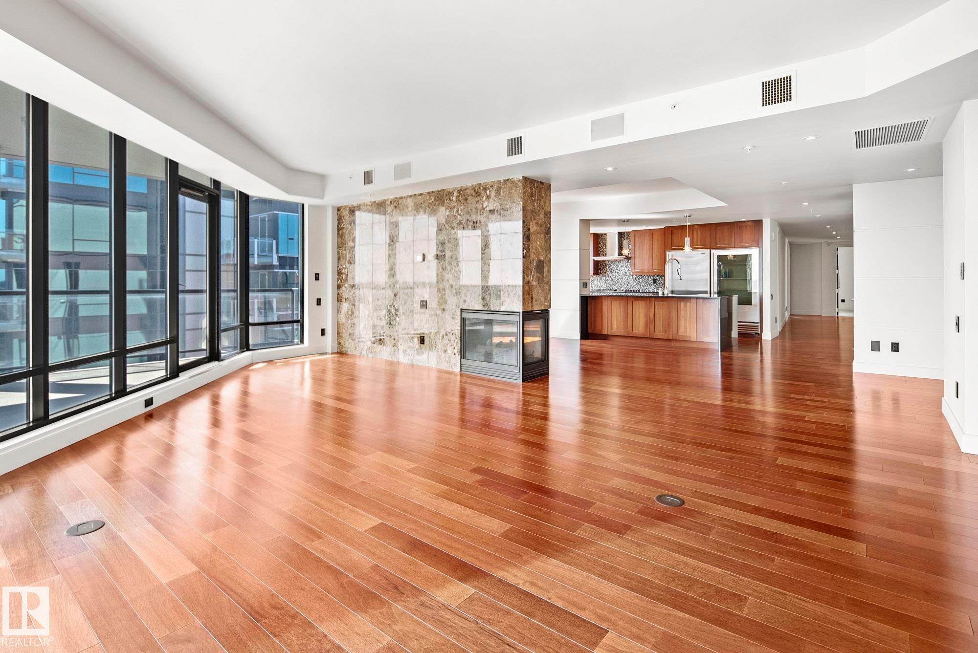 1200 11933 Jasper Avenue, Edmonton, AB - Indoor Photo Showing Other Room